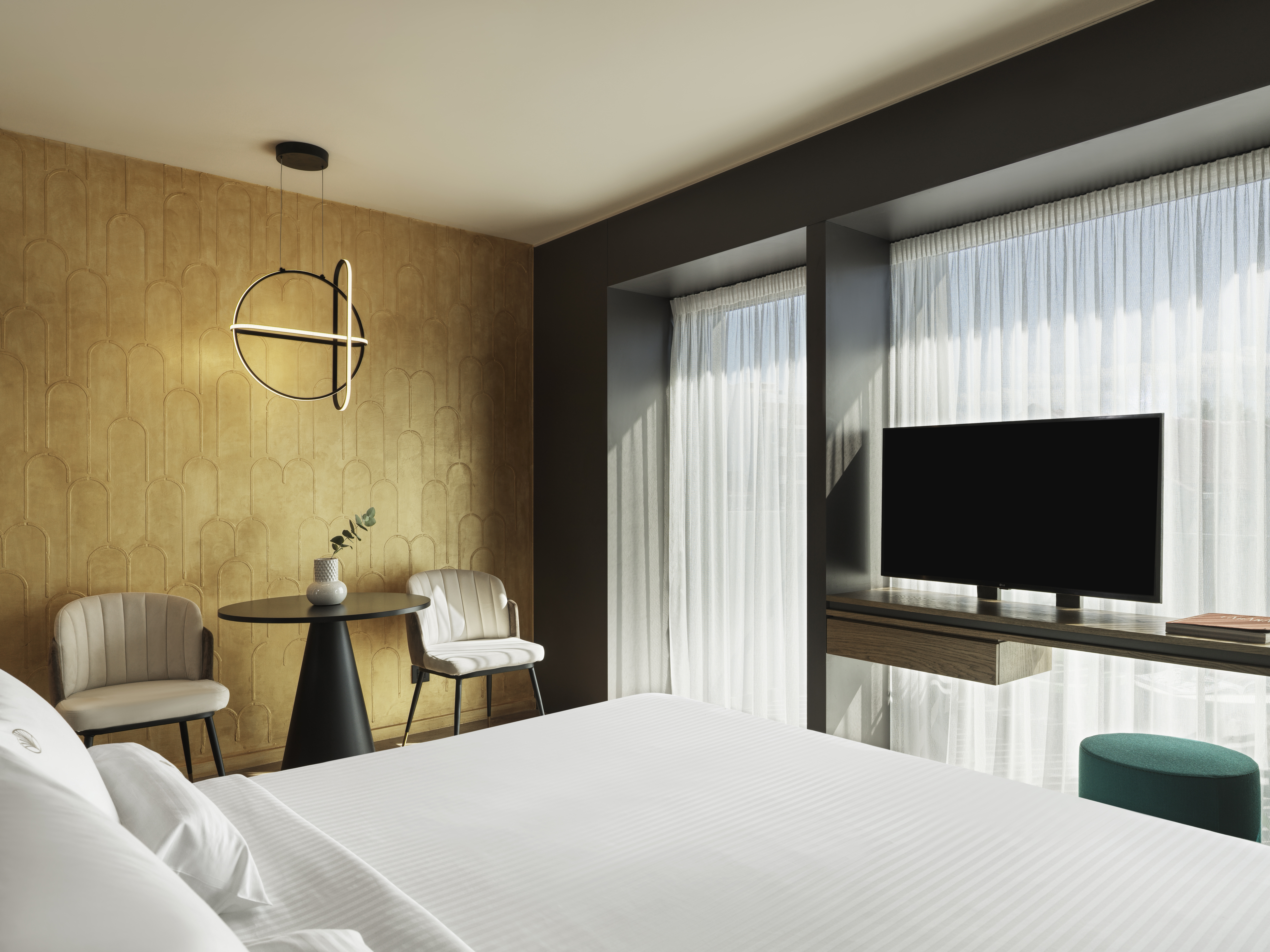 Double or Twin Superior