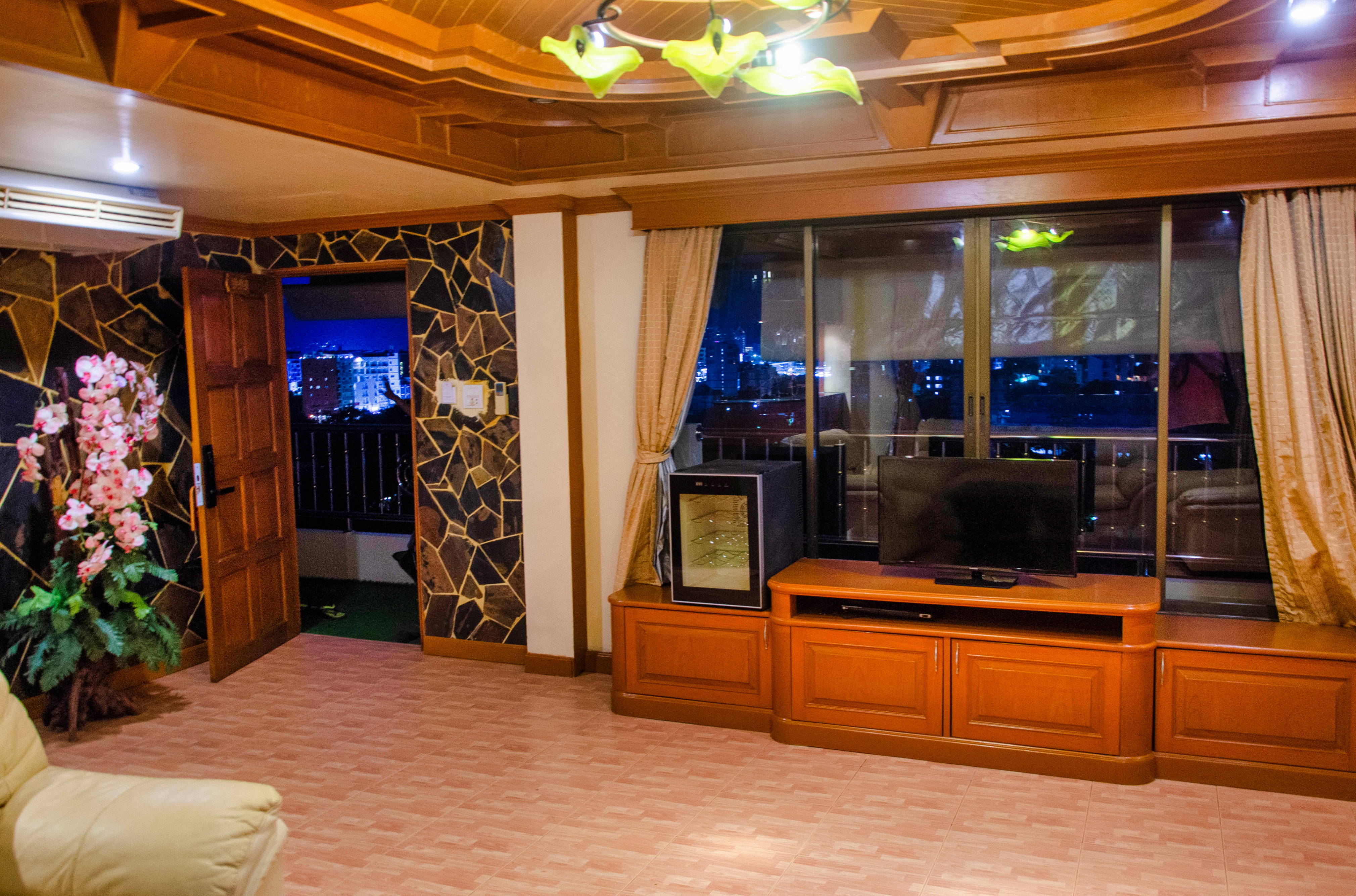 Room Penthouse with Views