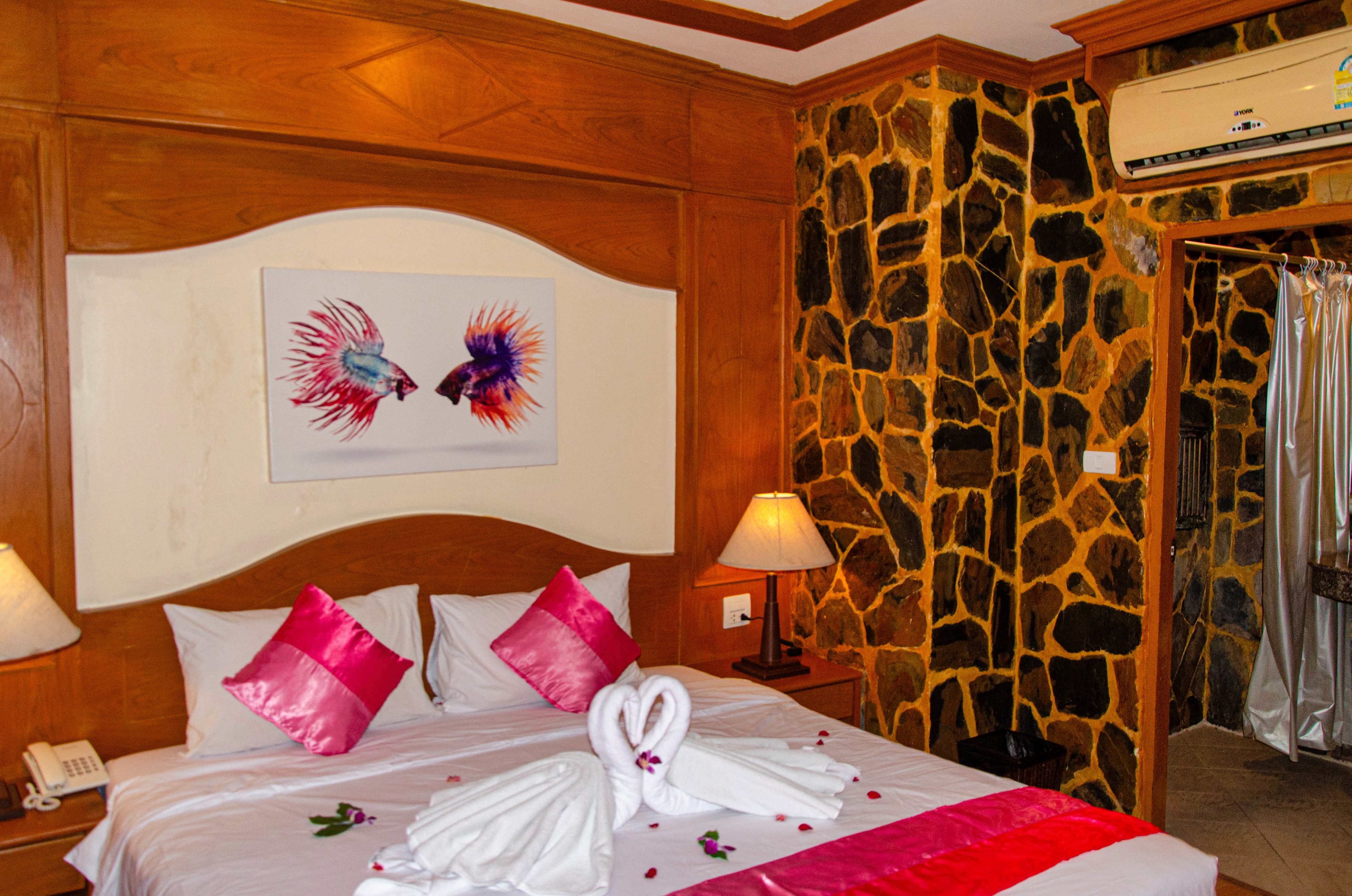 Double Connecting Room