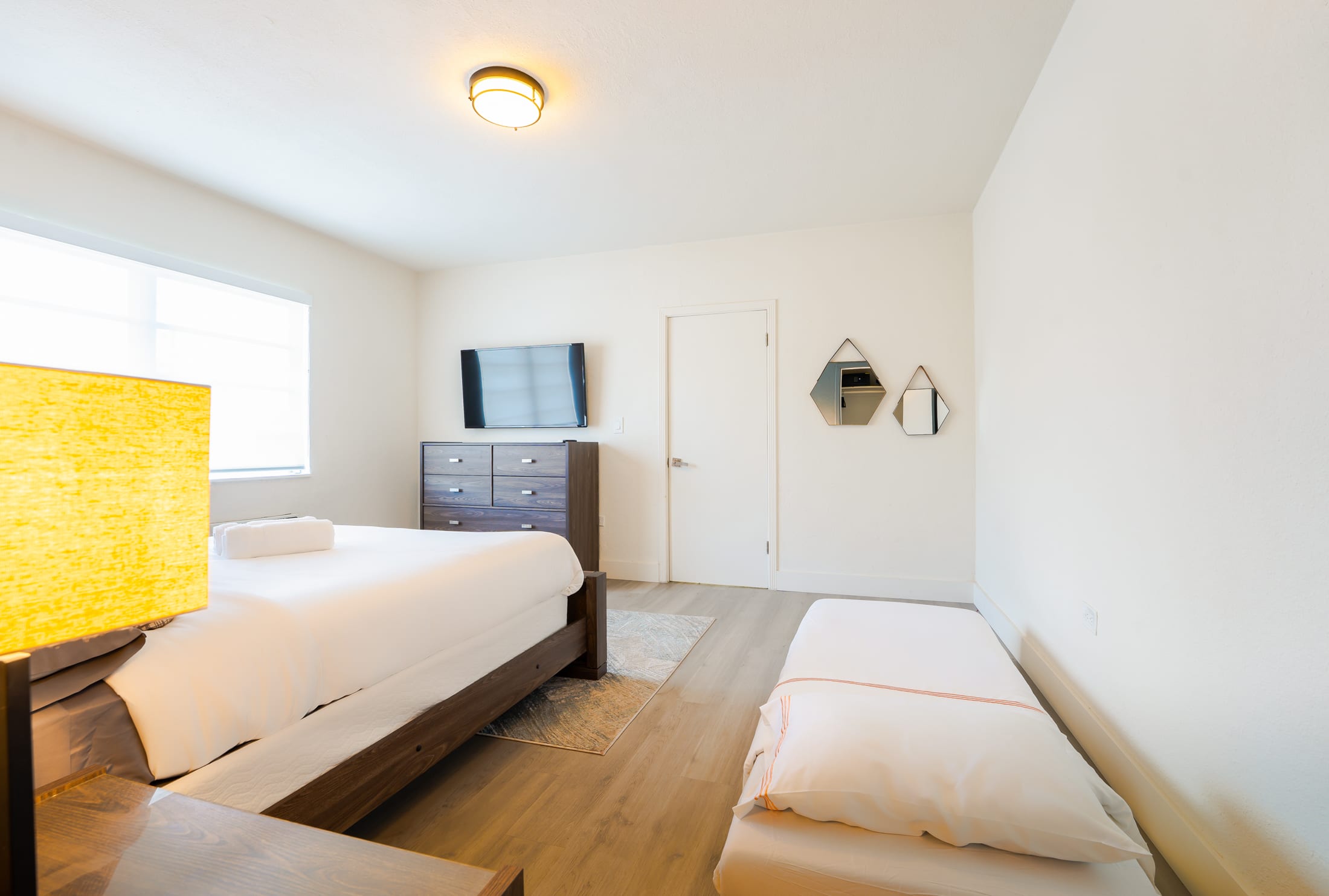 Apartment Two Bedrooms One Bathroom