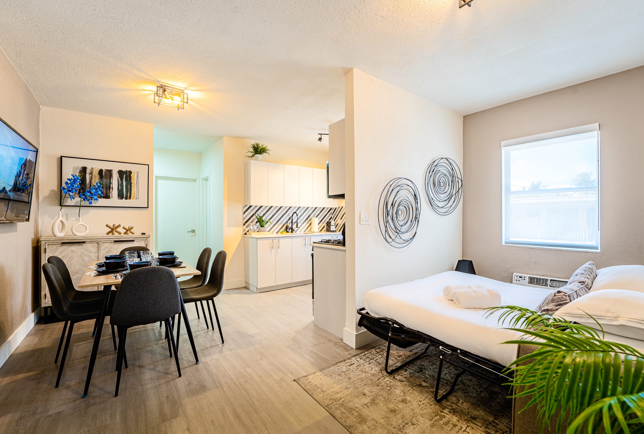 Apartment Two Bedrooms One Bathroom