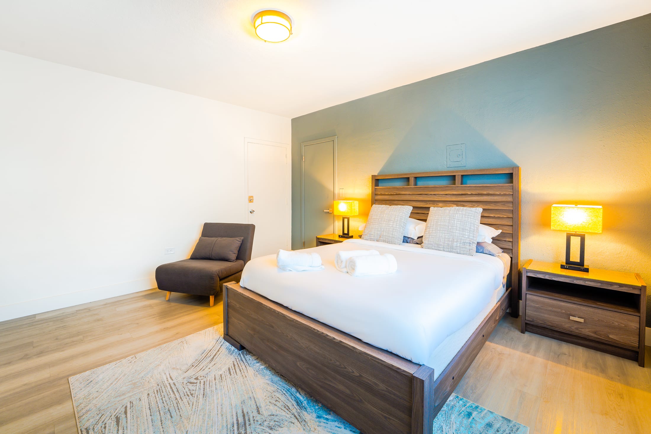 Apartment Two Bedrooms One Bathroom