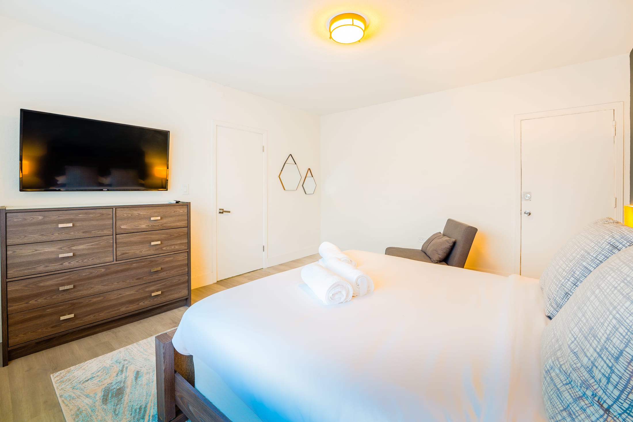 Apartment Two Bedrooms One Bathroom