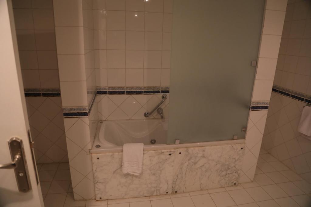 Junior Suite Side Sea View