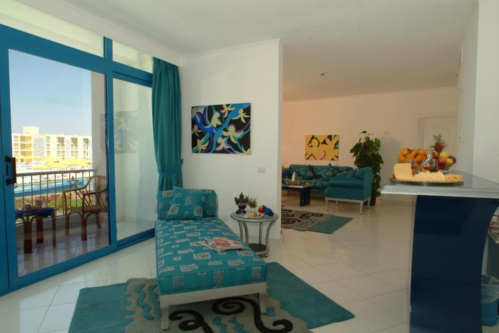 Junior Suite Side Sea View