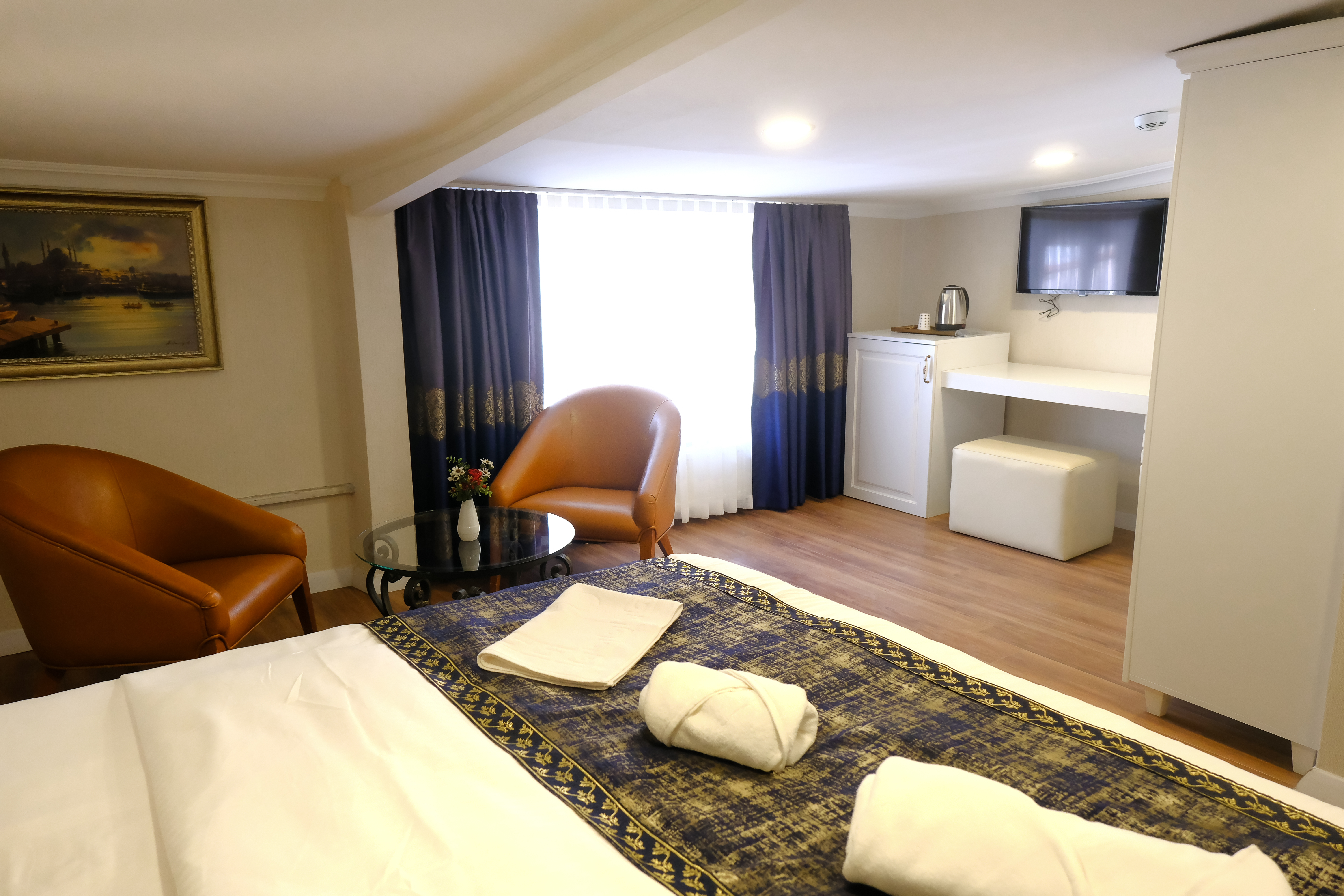 Family Room Connecting Room