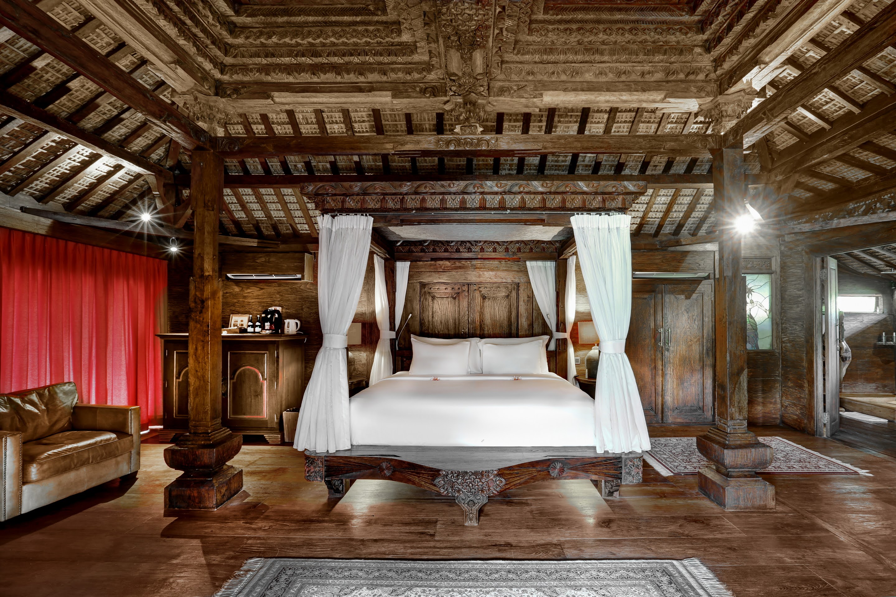 Suite Classic King Bed