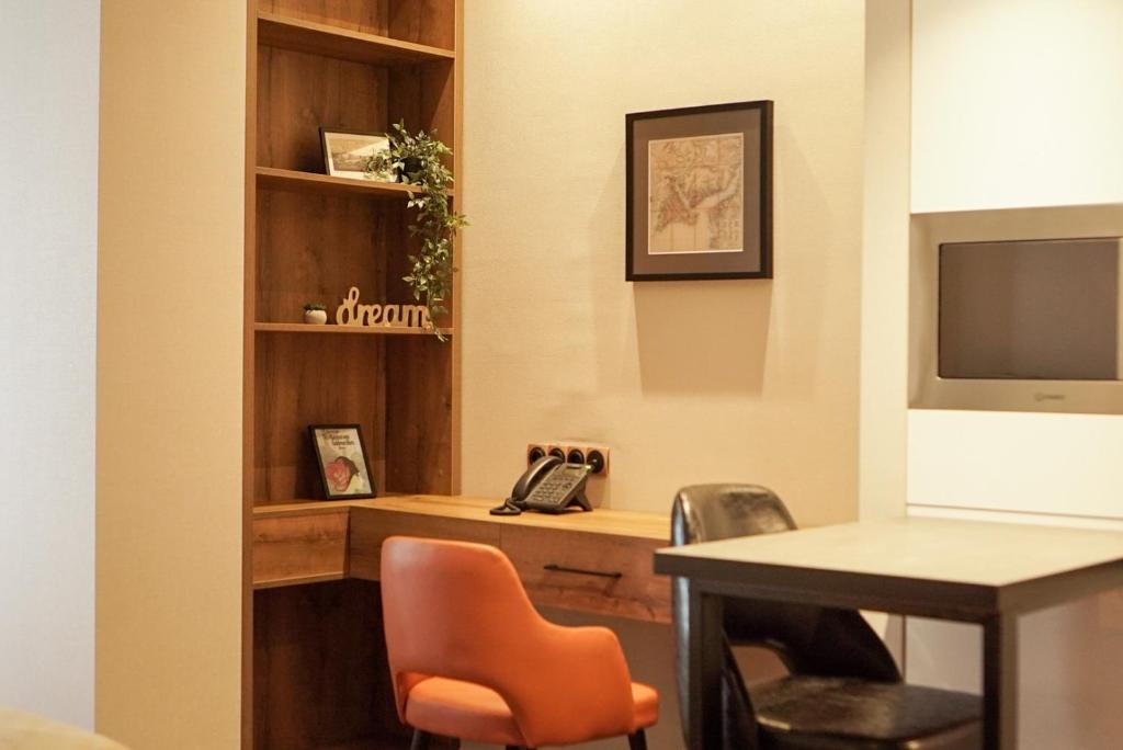 Double Deluxe King Bed