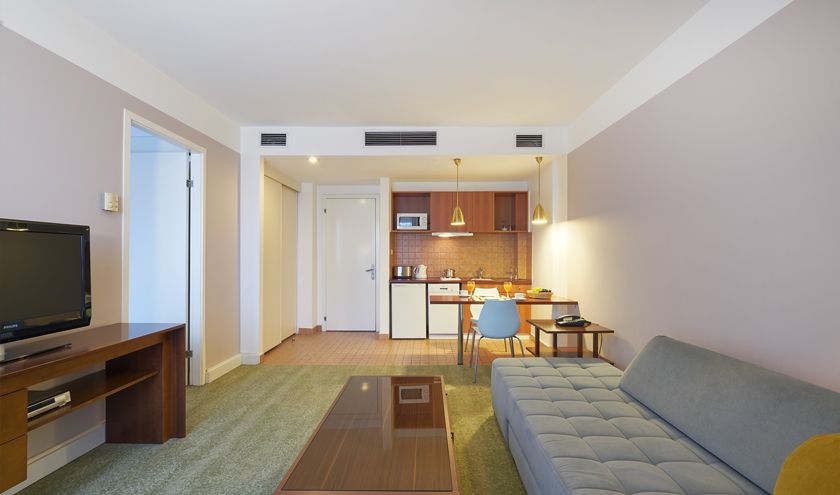 Family Room Deluxe Sea View