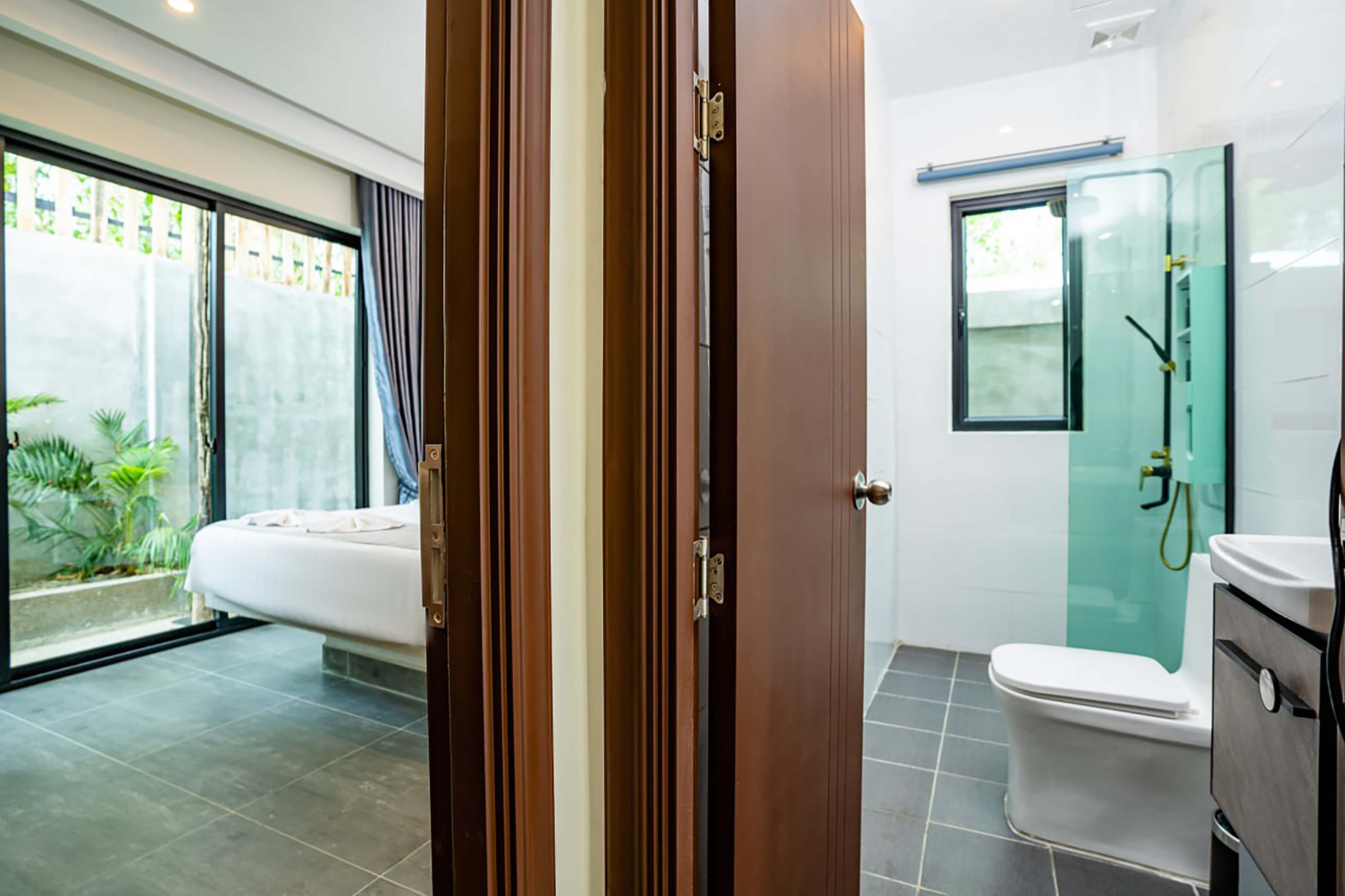 Suite Deluxe Pool View