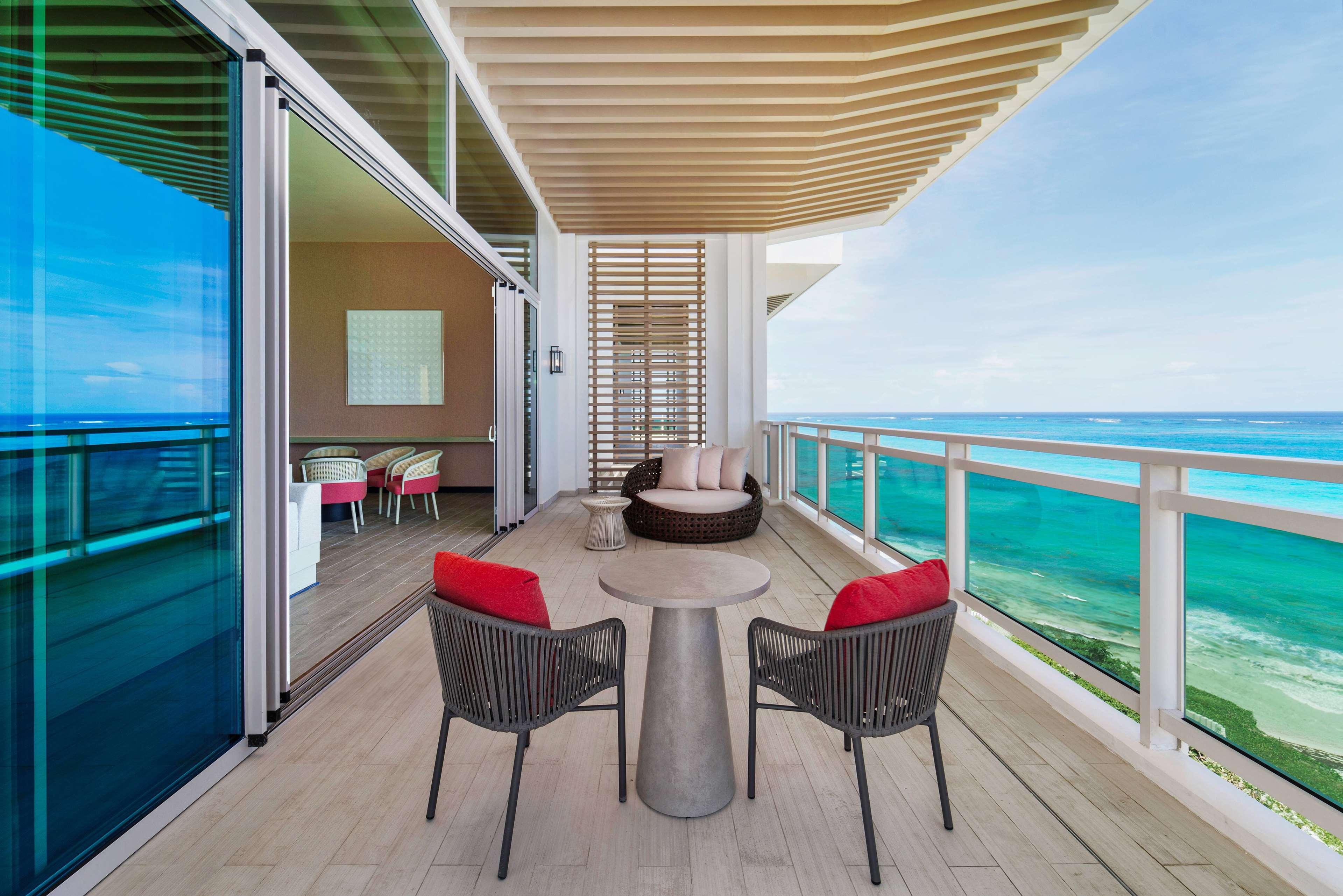 Suite Ocean View King Bed