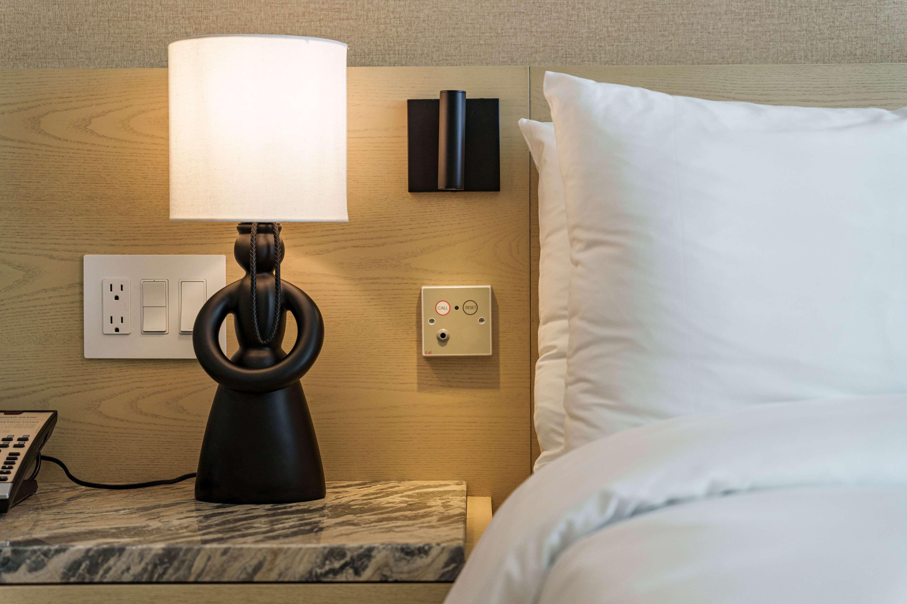 Room Accessible King Size Bed