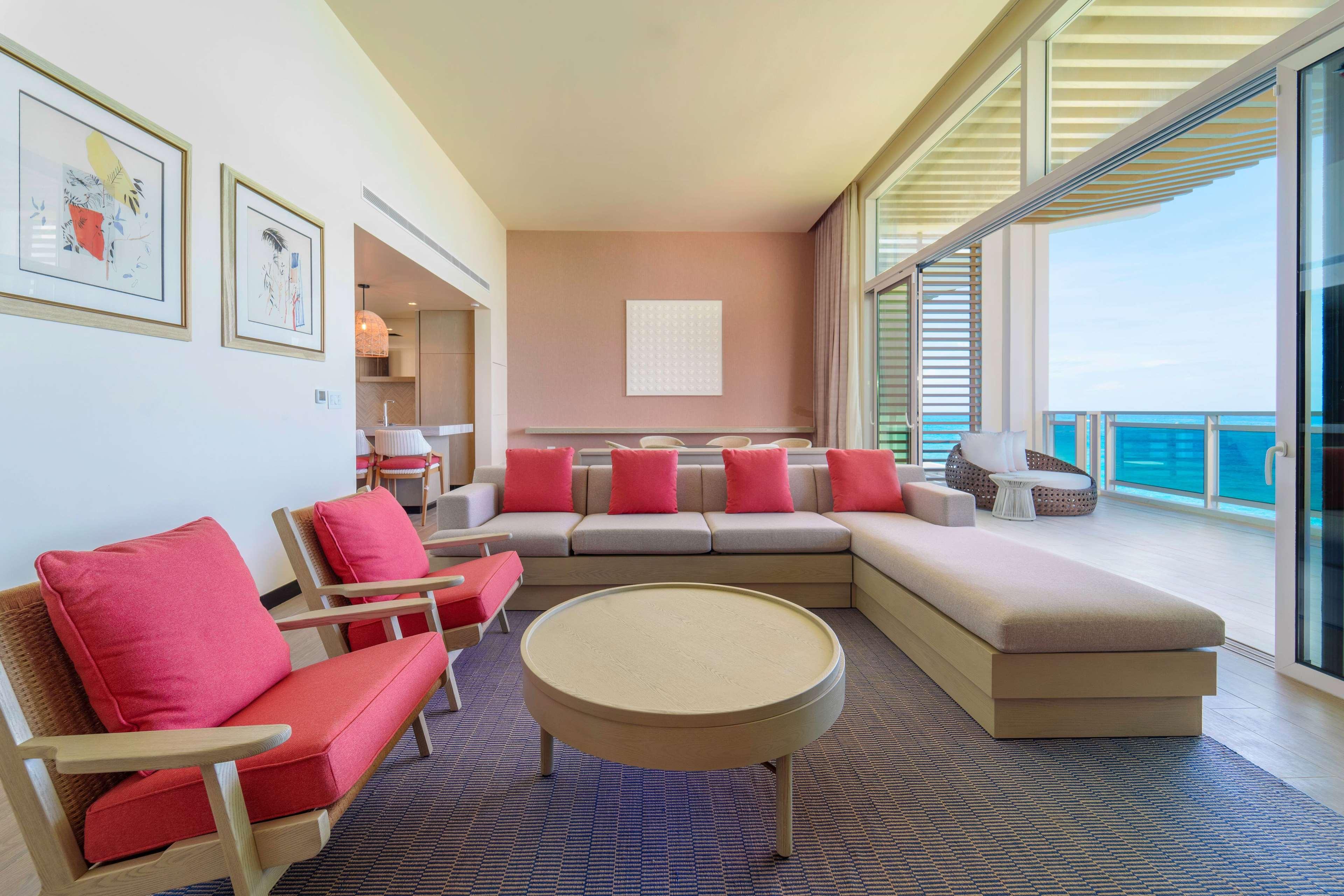 Suite Ocean View King Bed