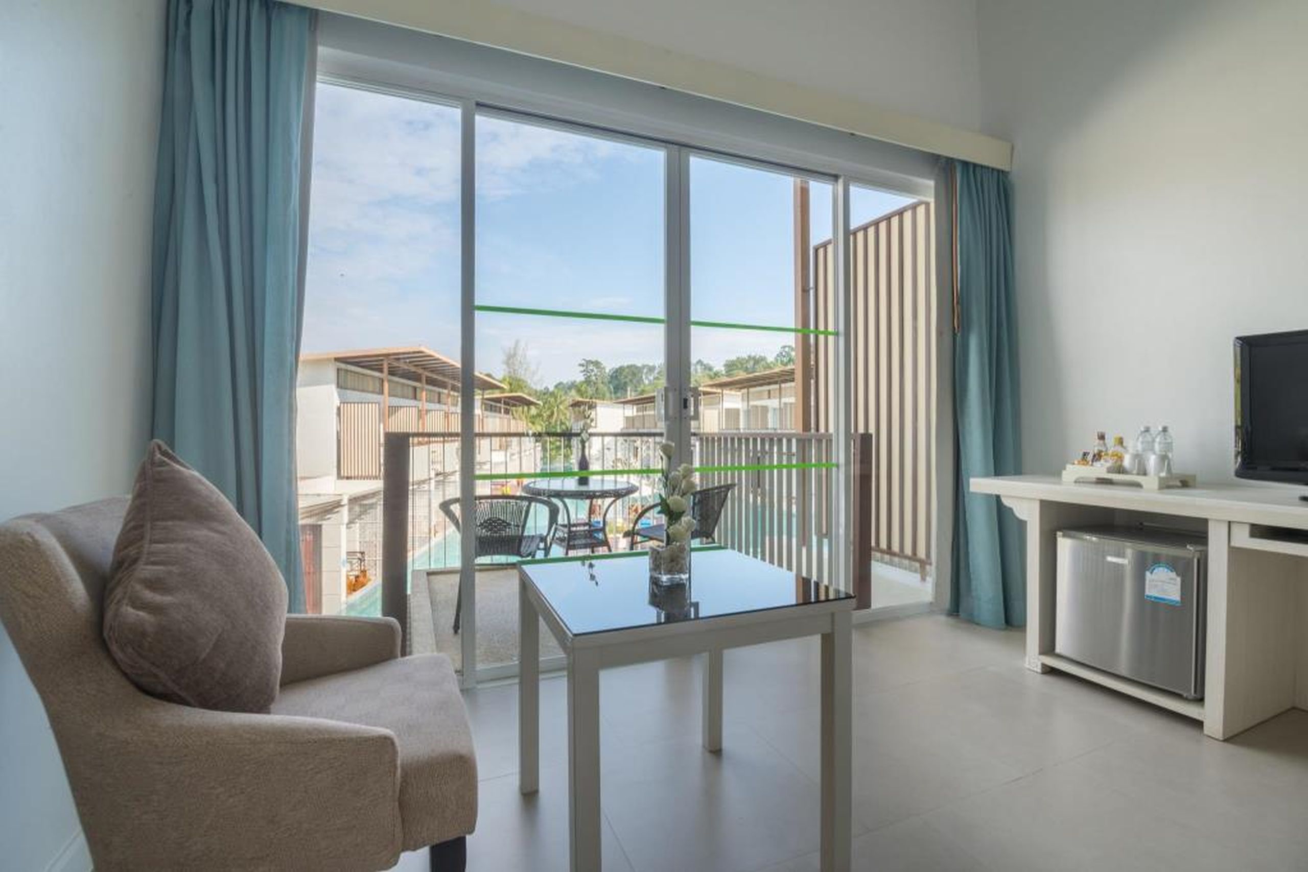 Double or Twin Deluxe Pool View