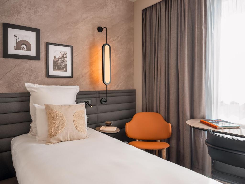 Suite Connecting Room