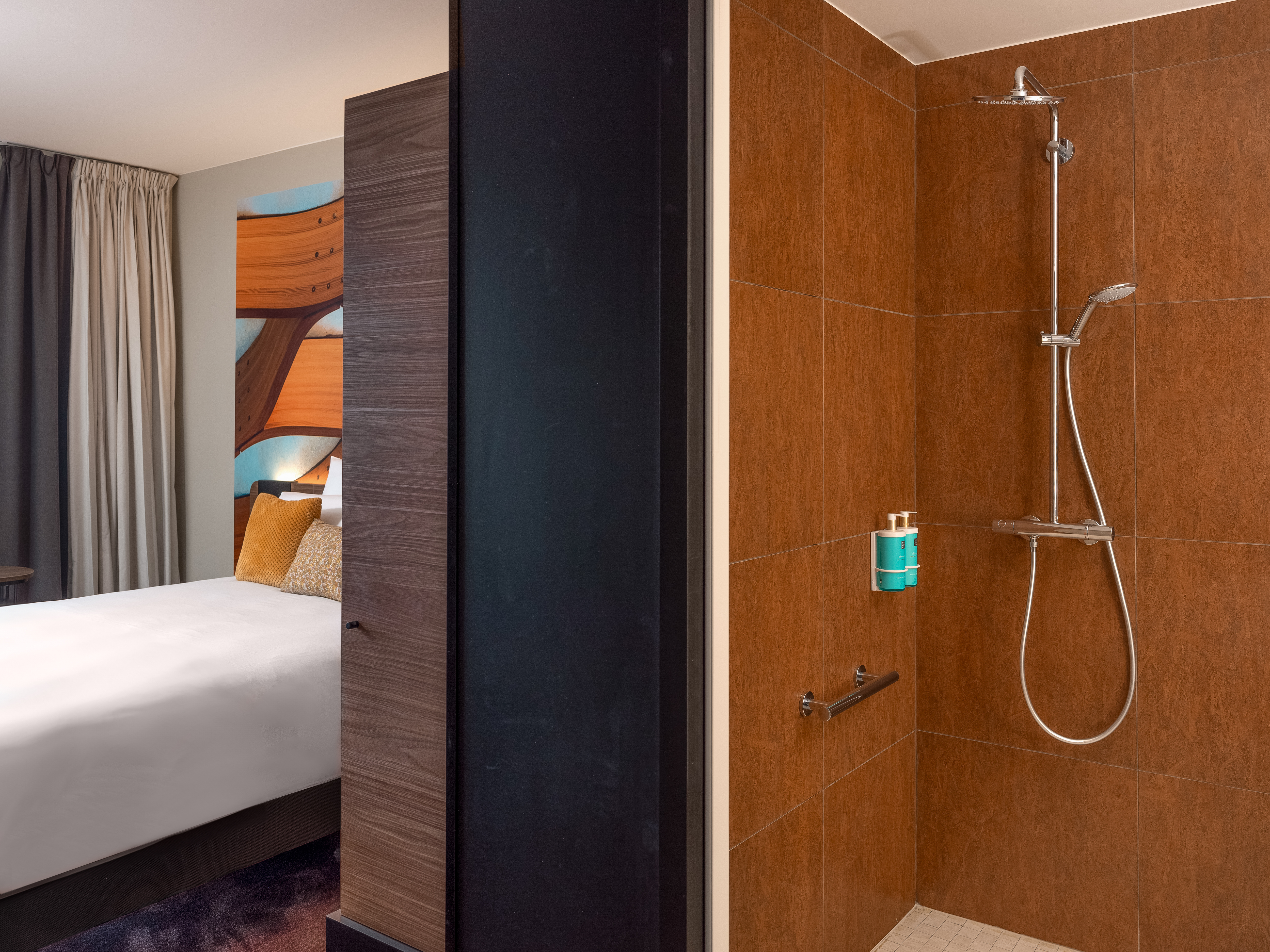 Double Classic Double Bed