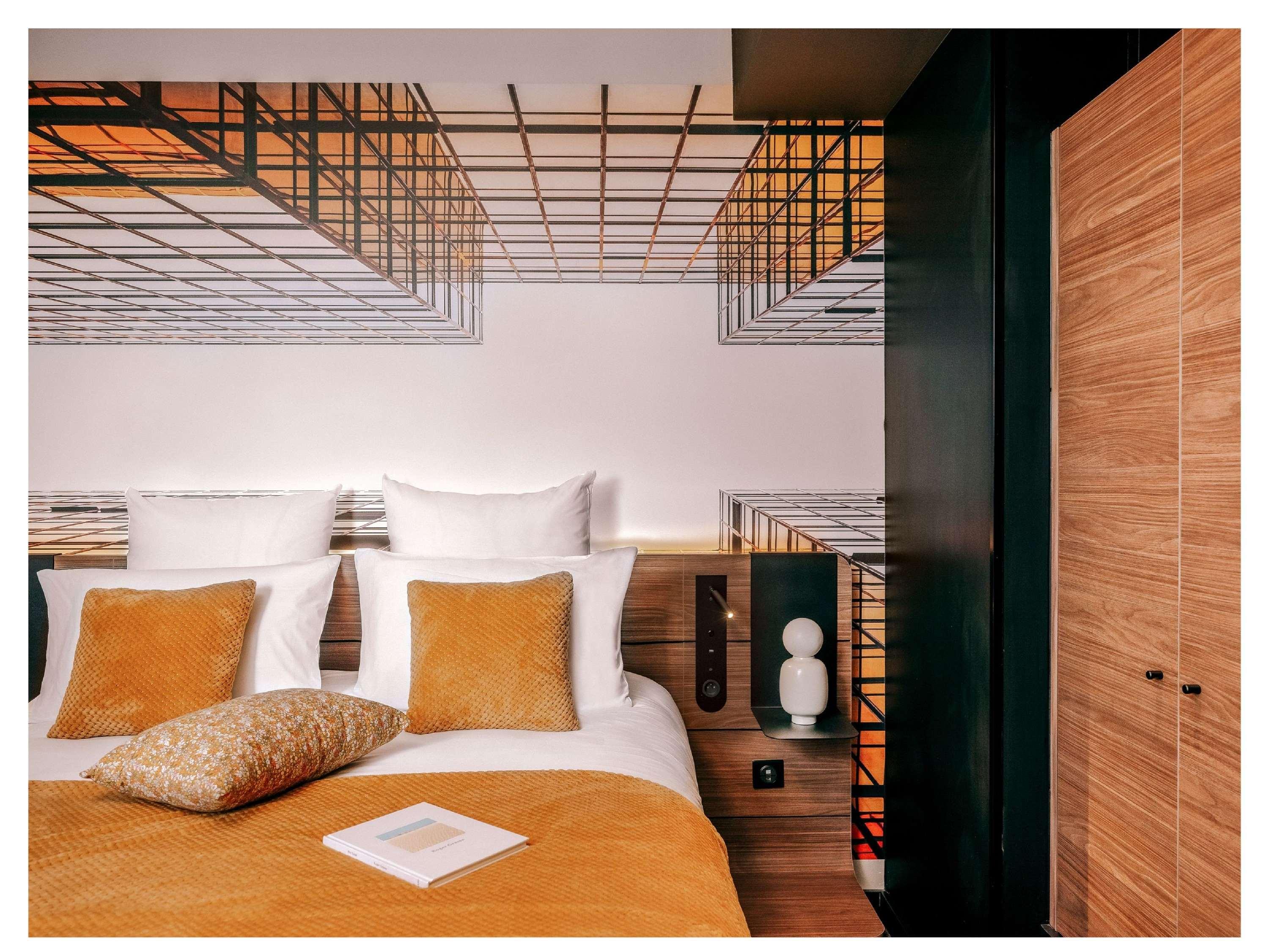 Double Classic Double Bed