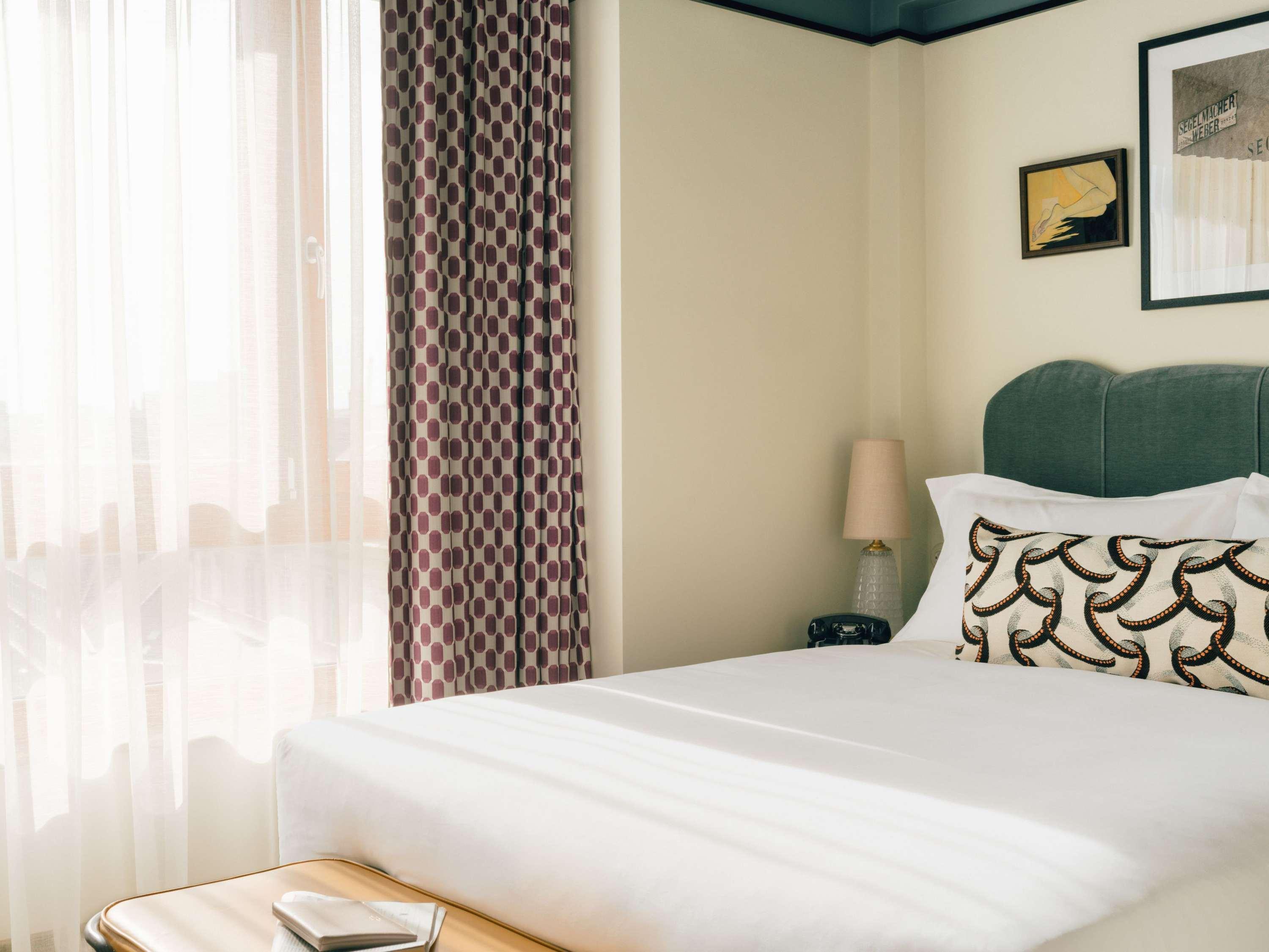 Double Queen Size Bed