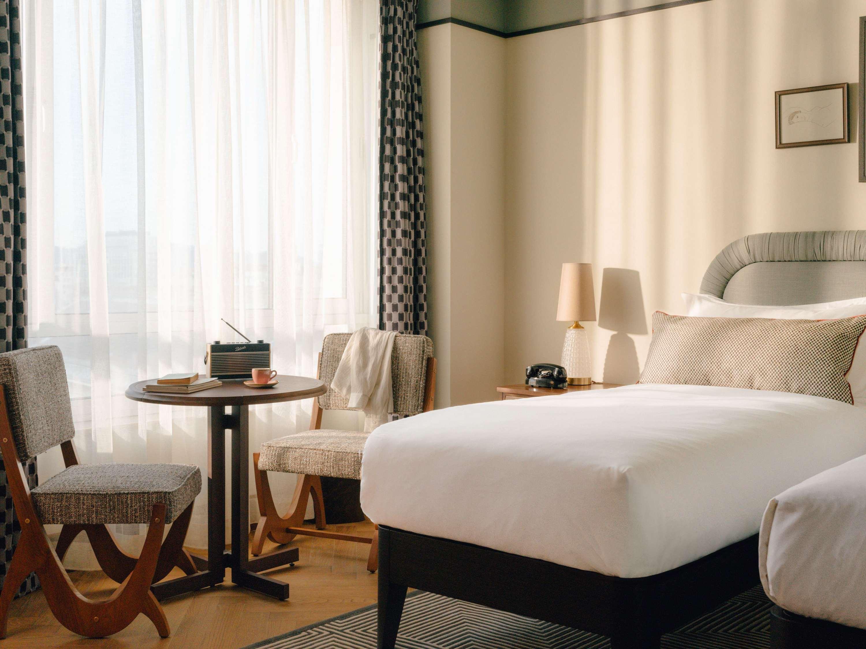 Double King Size Bed