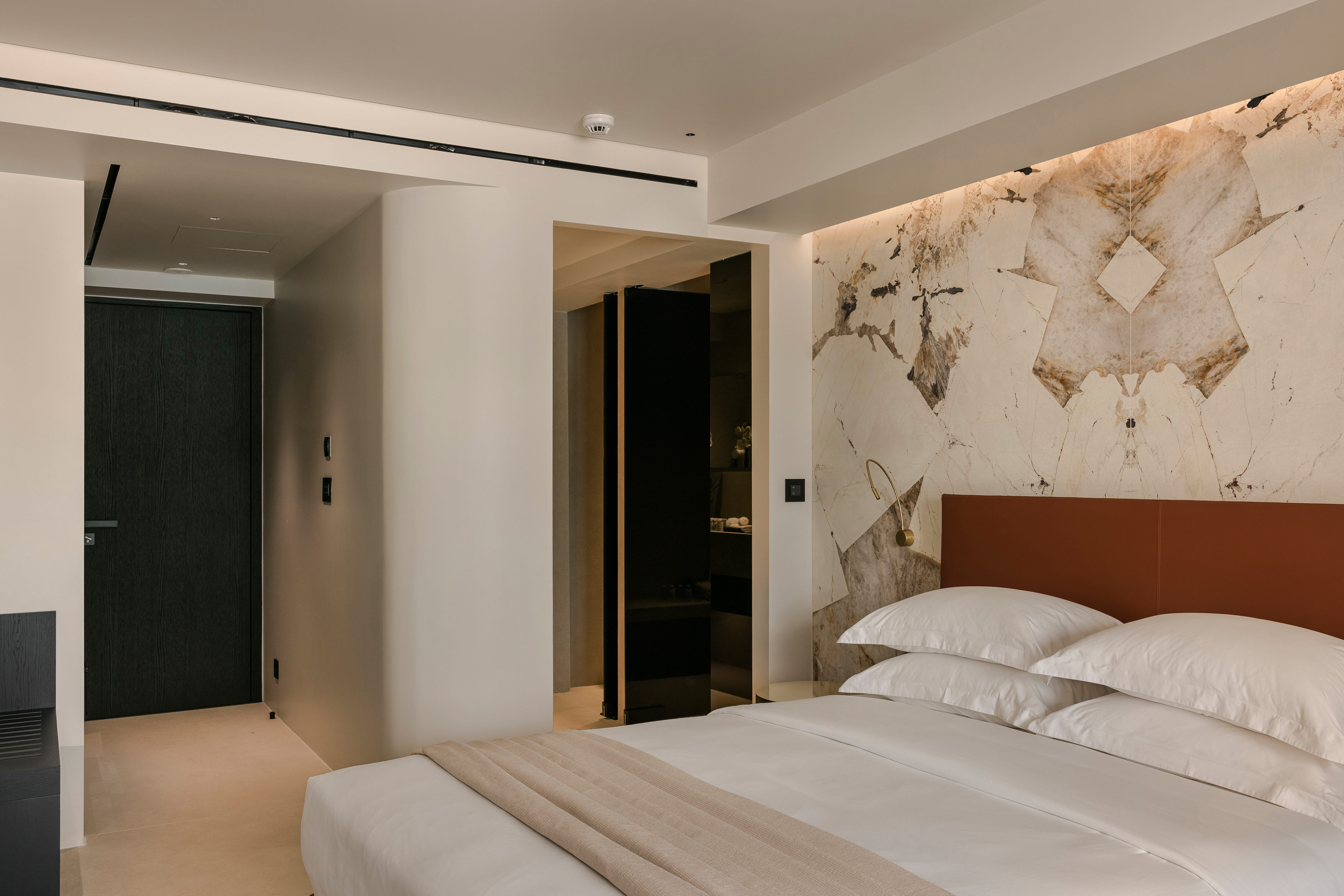 Double Single Luxury