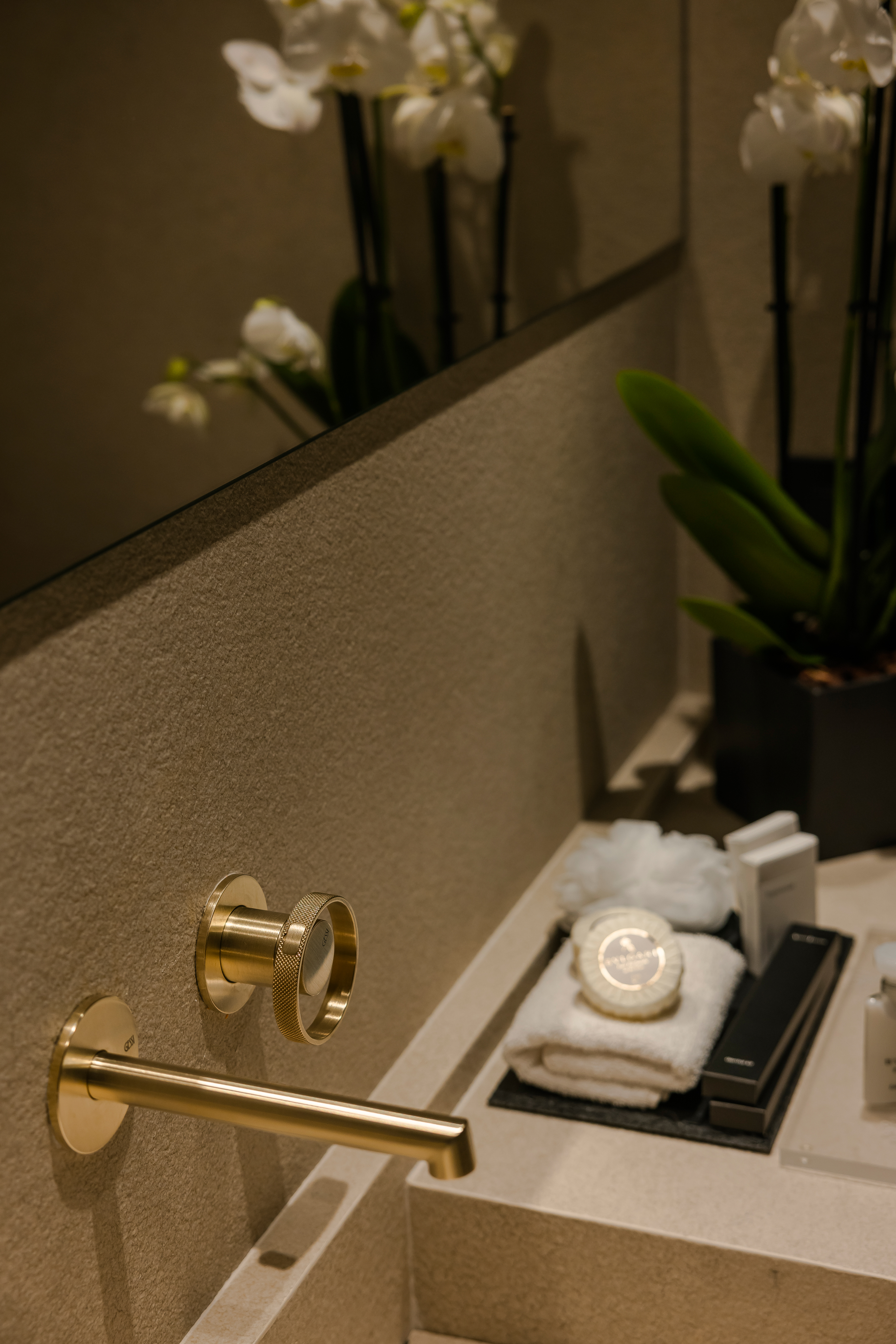 Double Single Luxury