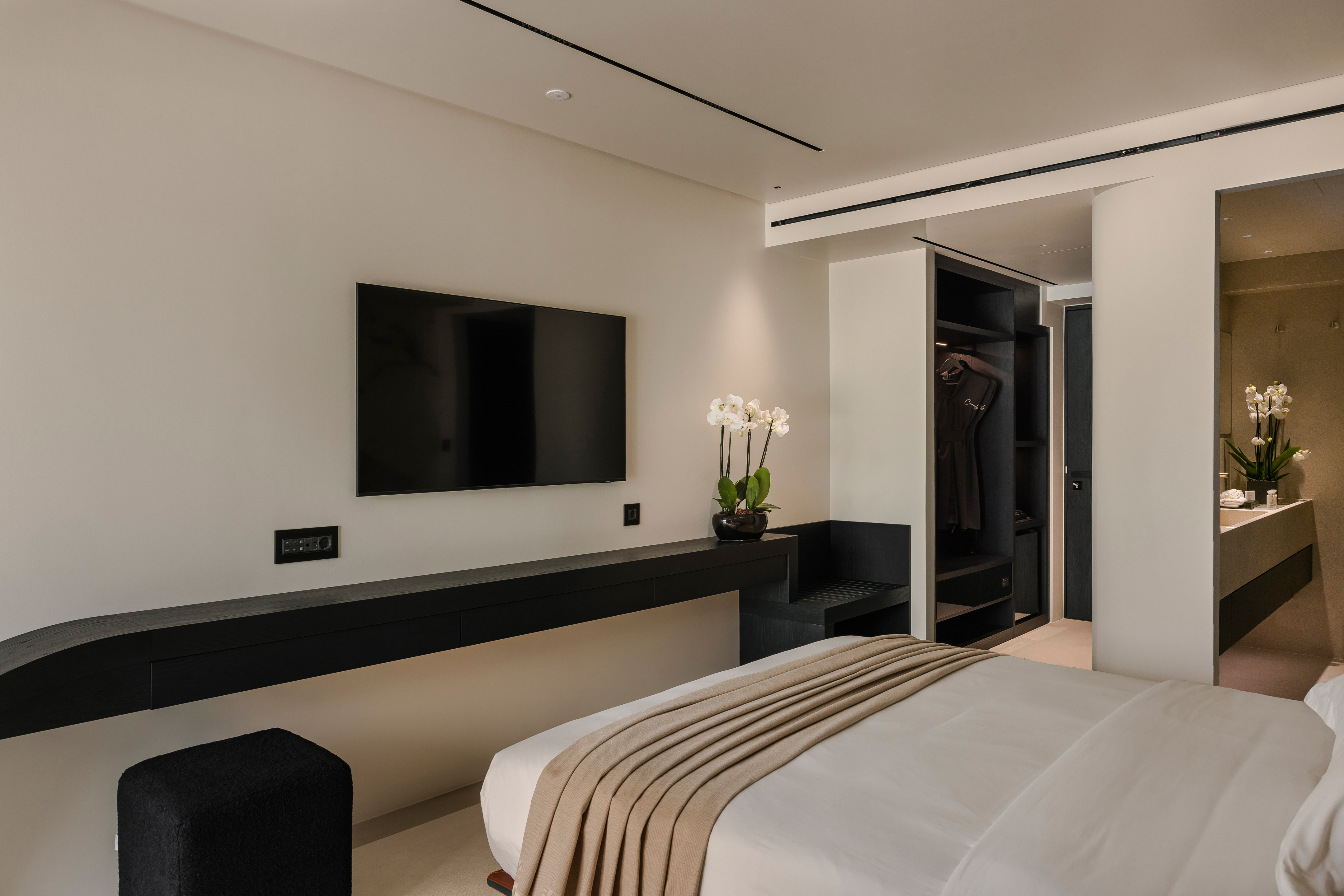 Double Single Luxury