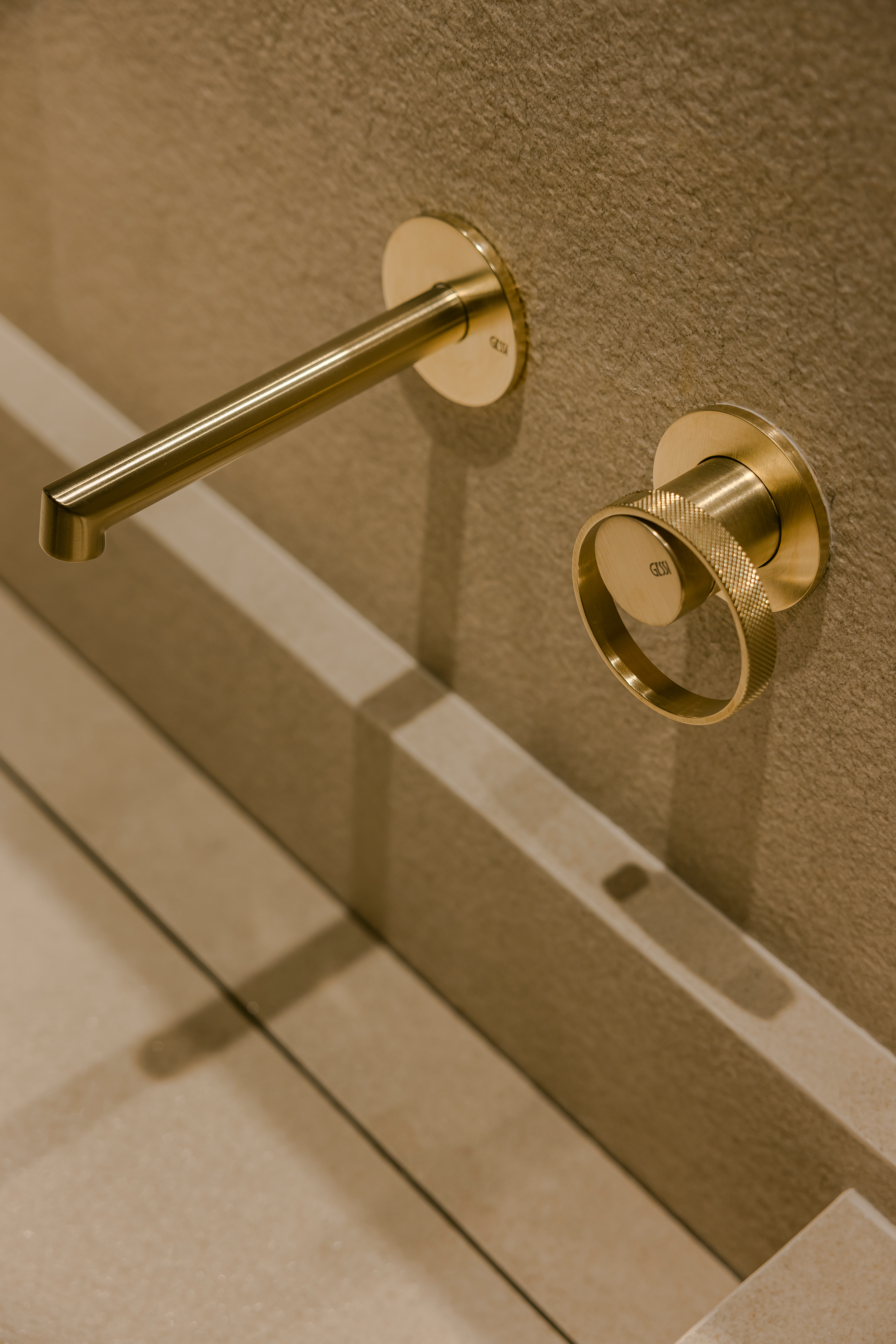 Double Single Luxury