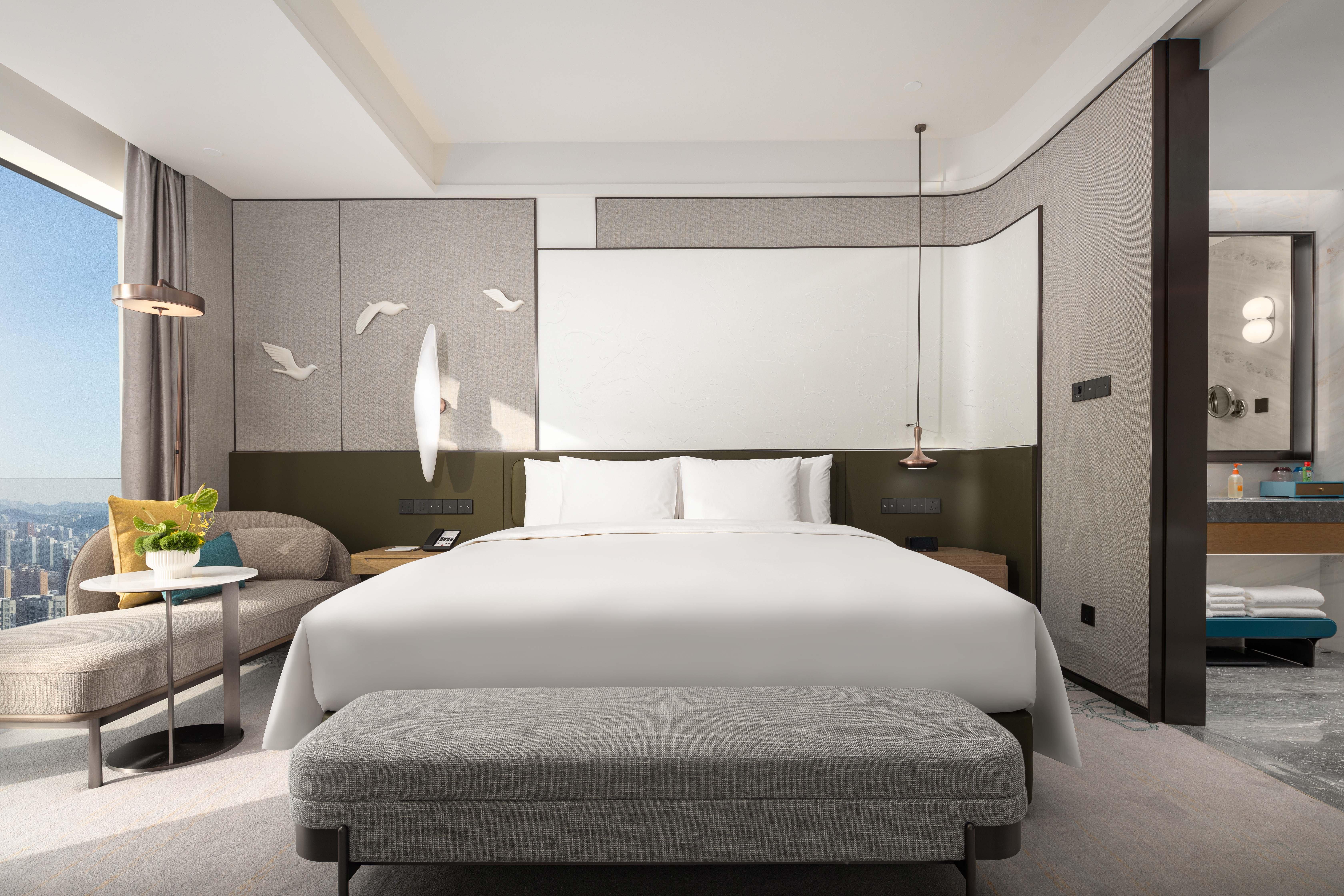 Junior Suite King Size Bed