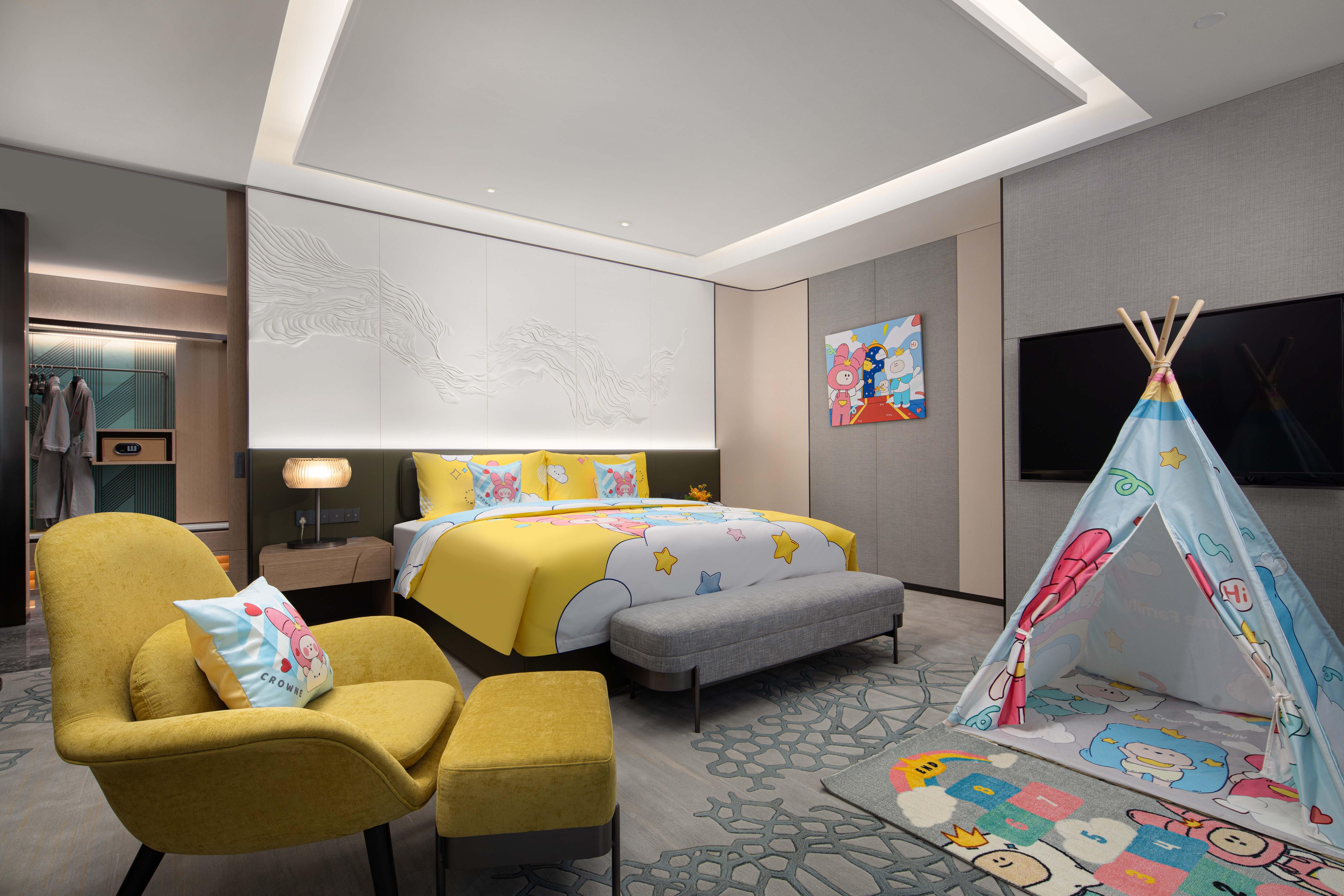 Suite King Bed One Bedroom 