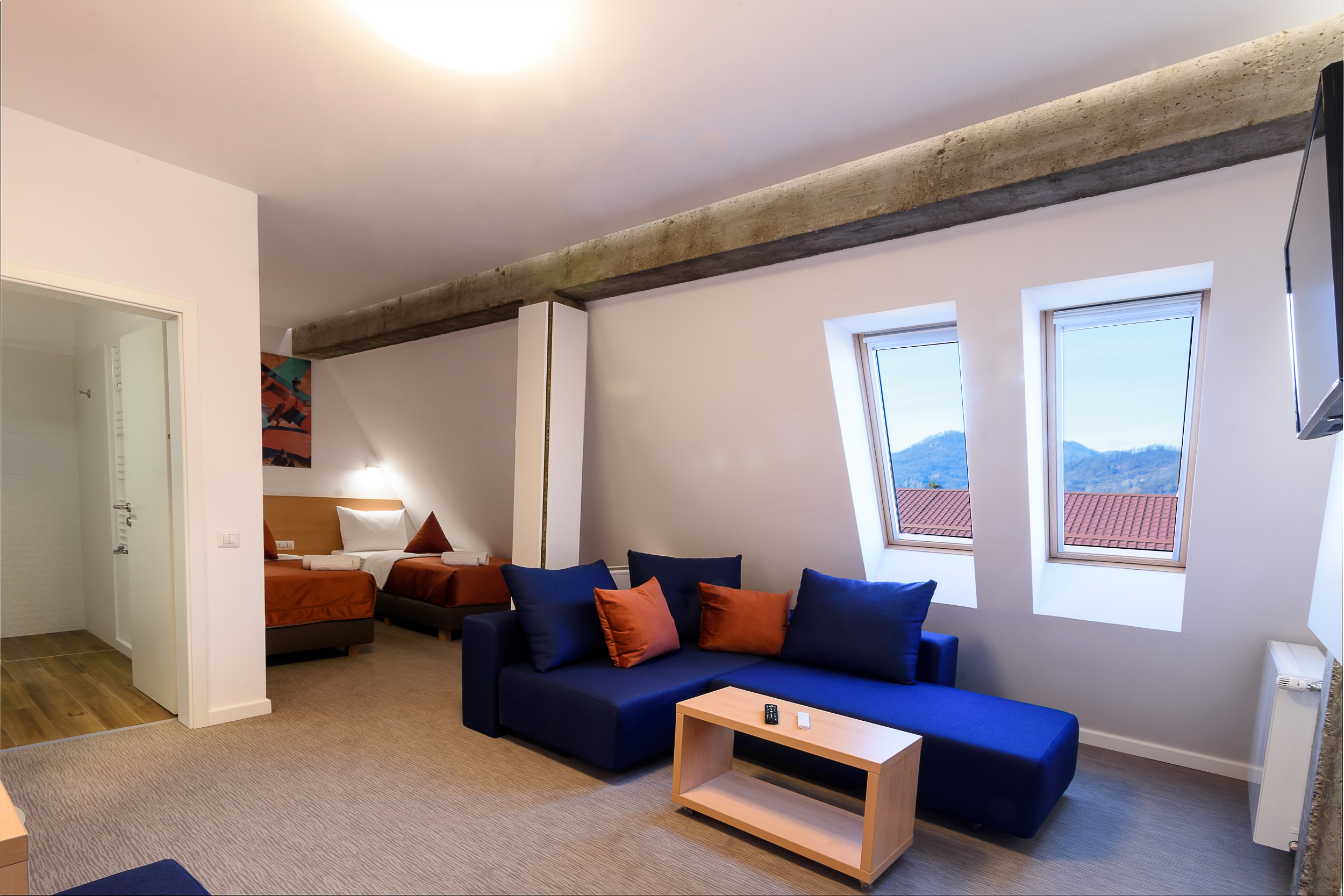 Twin Deluxe Two Beds