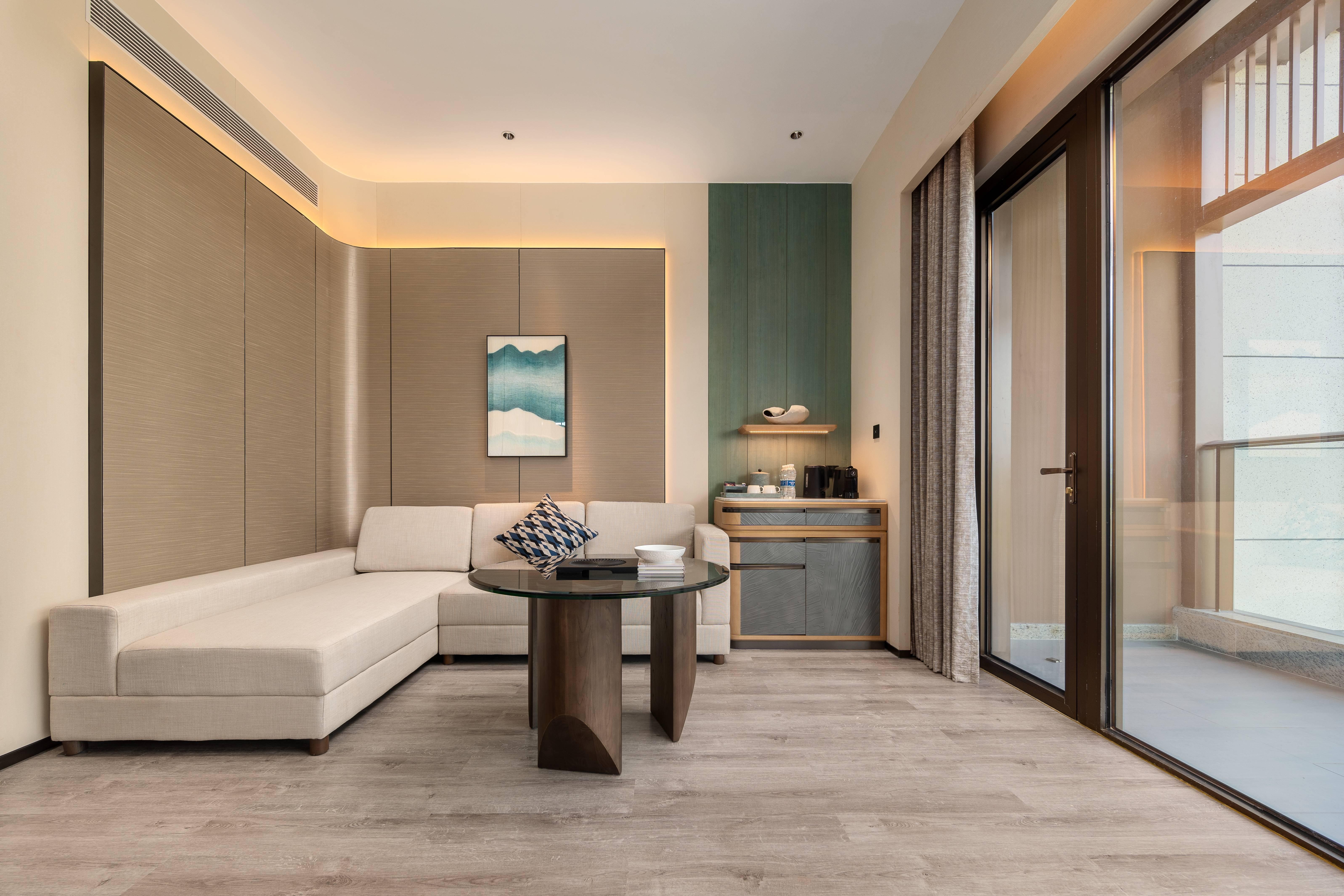 Suite King Bed One Bedroom 