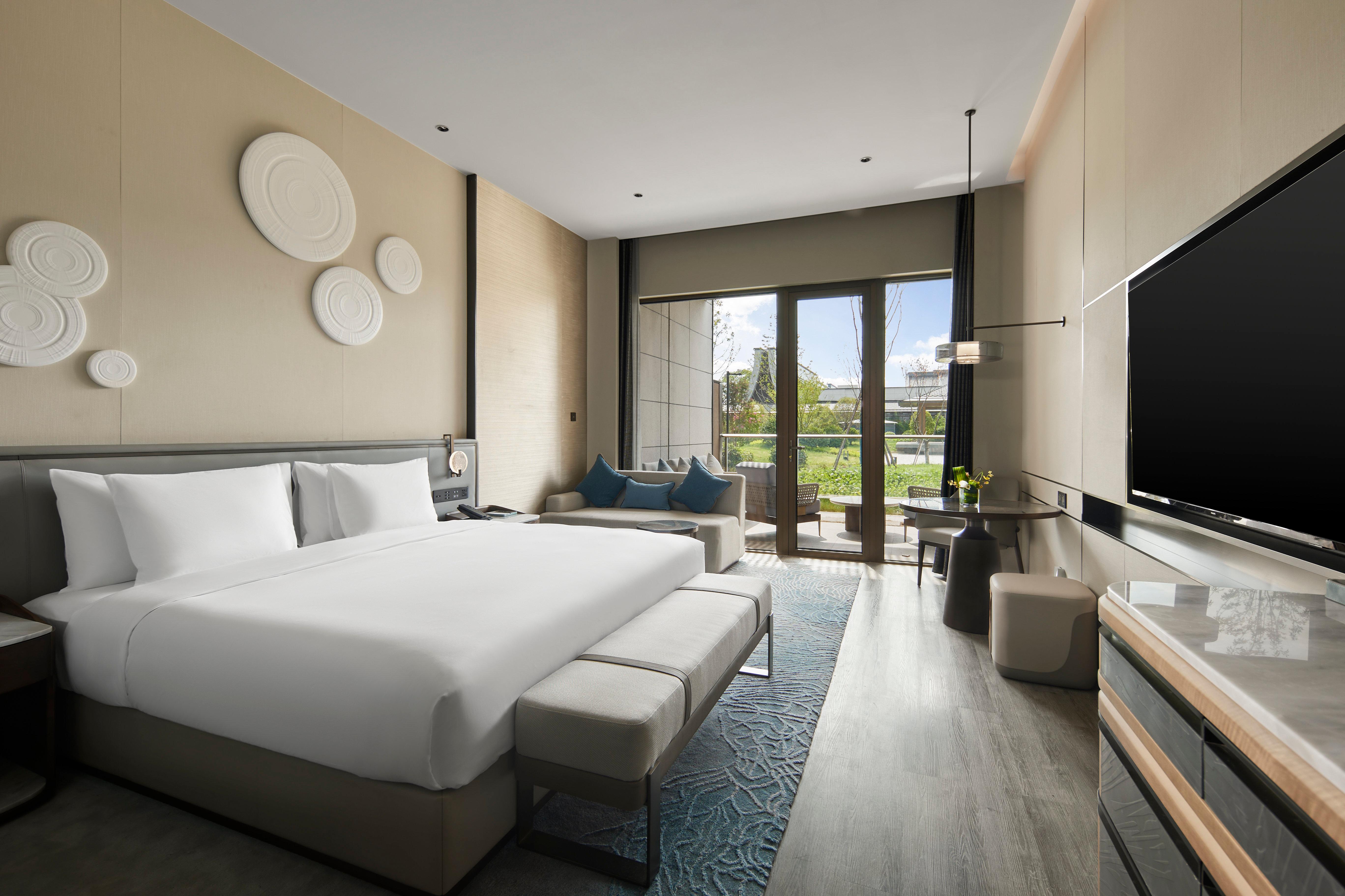 Double Premium with Views