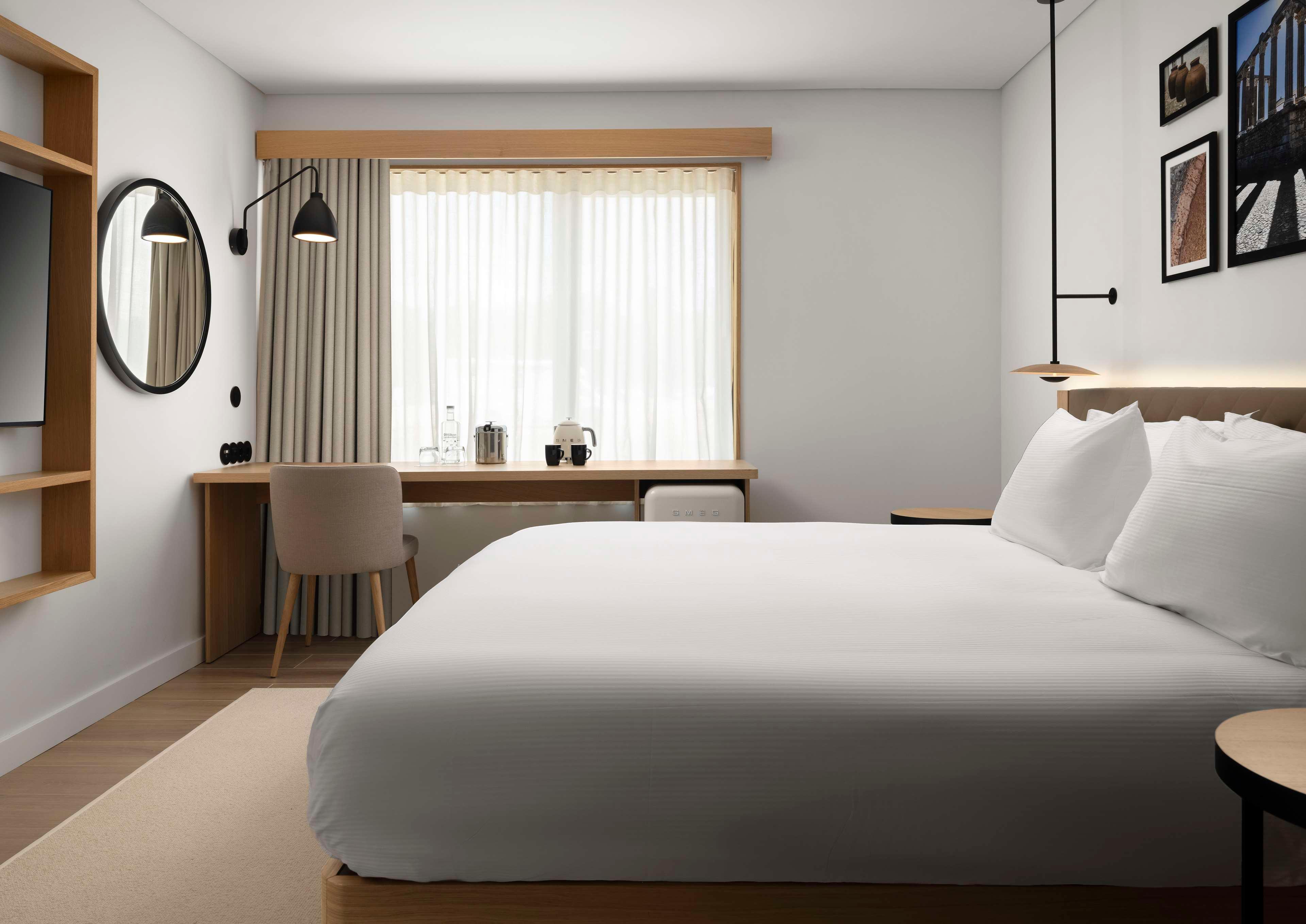 Double King Size Bed