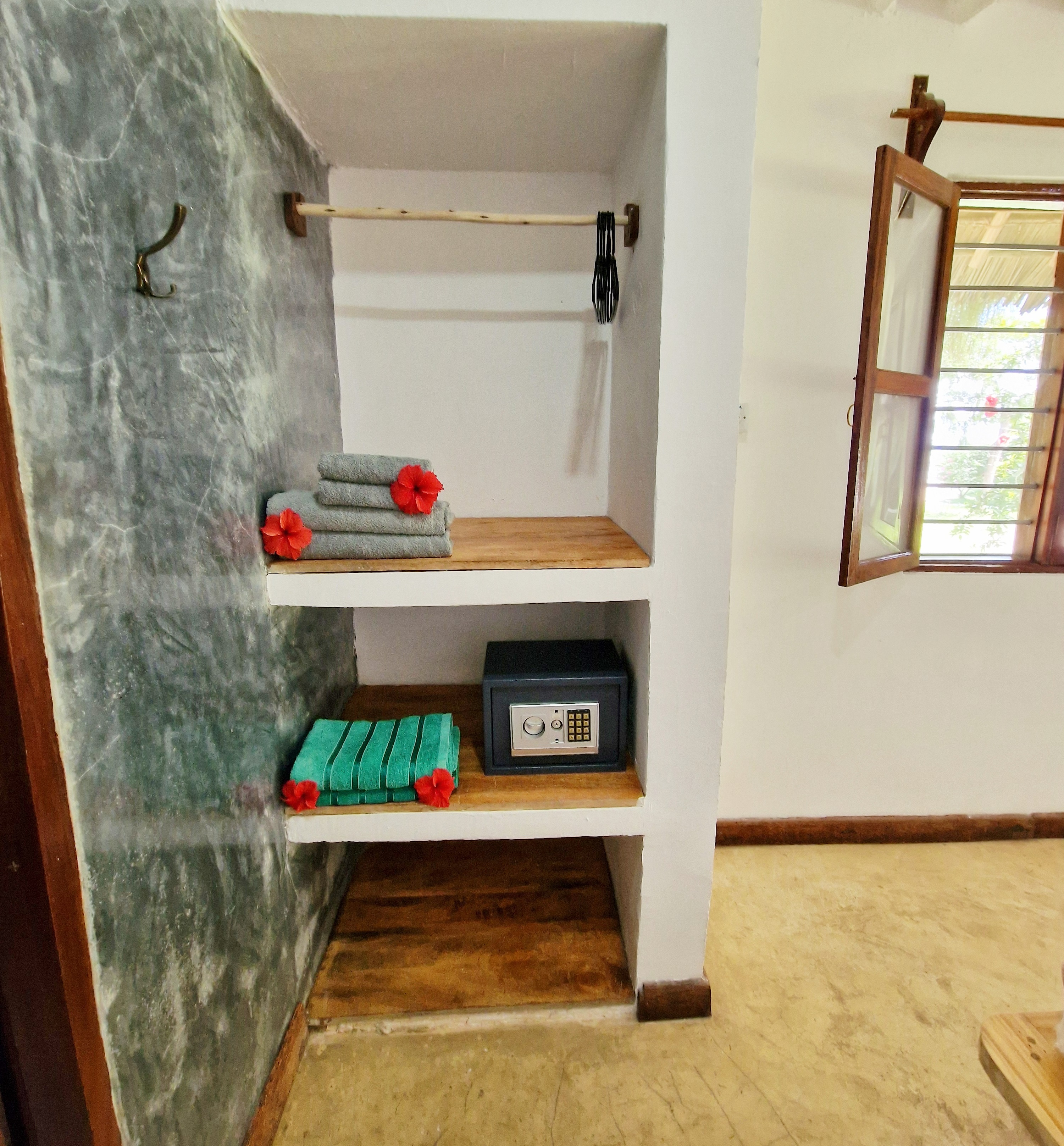 Double Deluxe One Bed