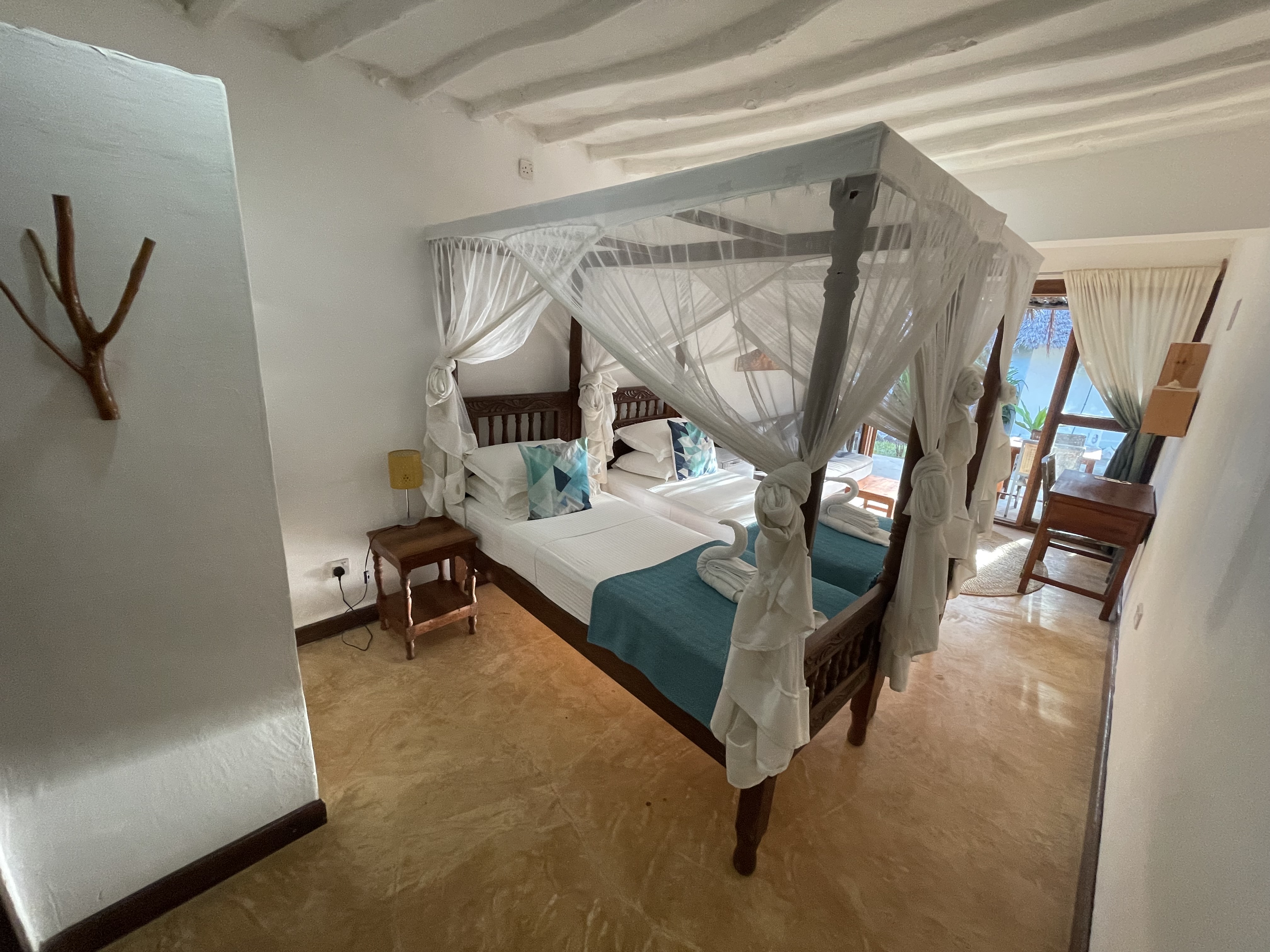 Twin One Bedroom One Bathroom