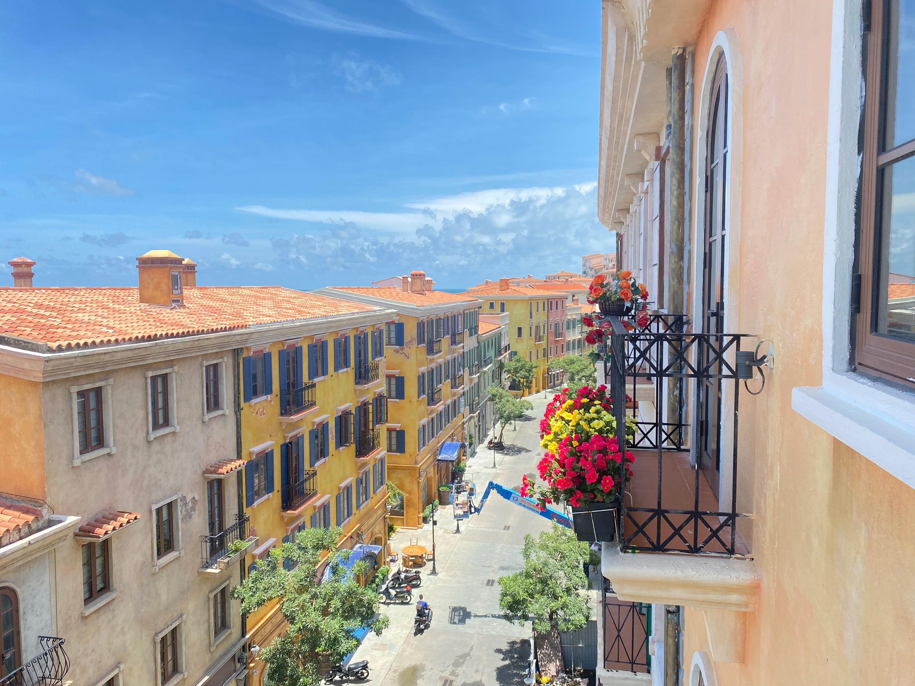 Double Deluxe King Bed