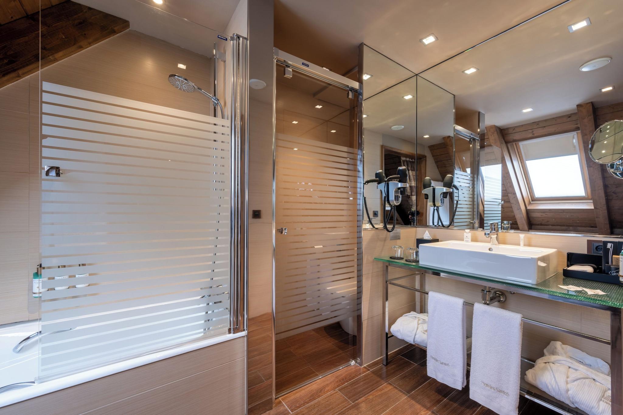 Quadruple Superior Queen Bed