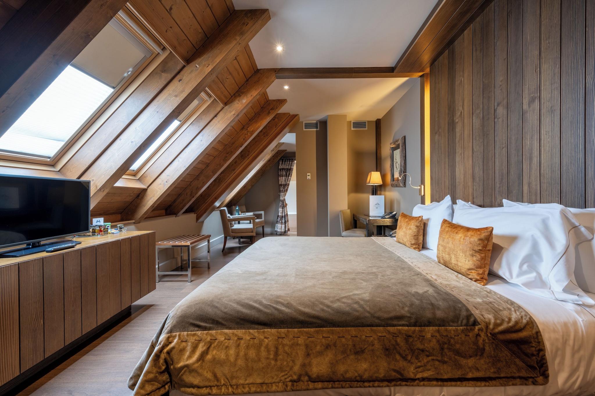 Quadruple Superior Queen Bed