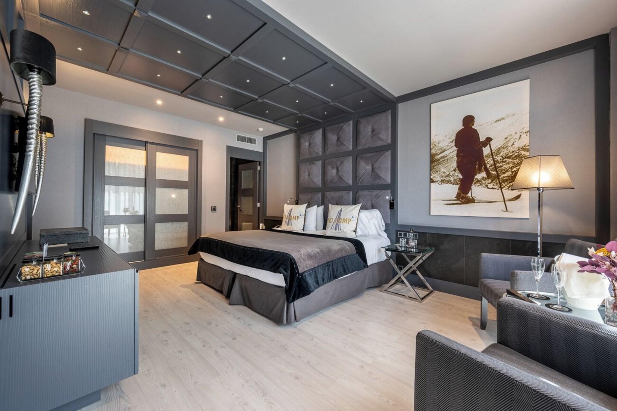 Suite Queen Size Bed