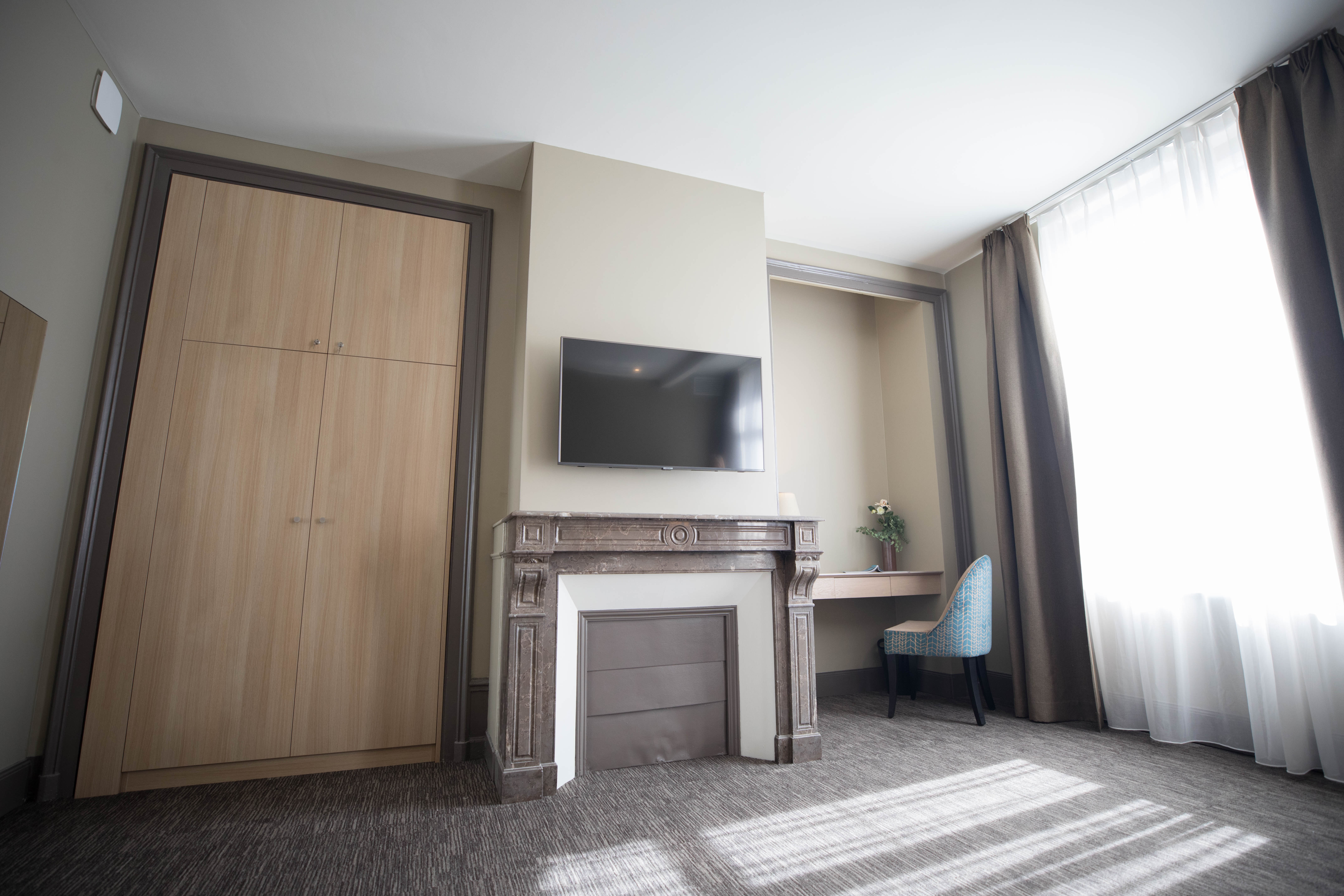 Double or Twin Standard