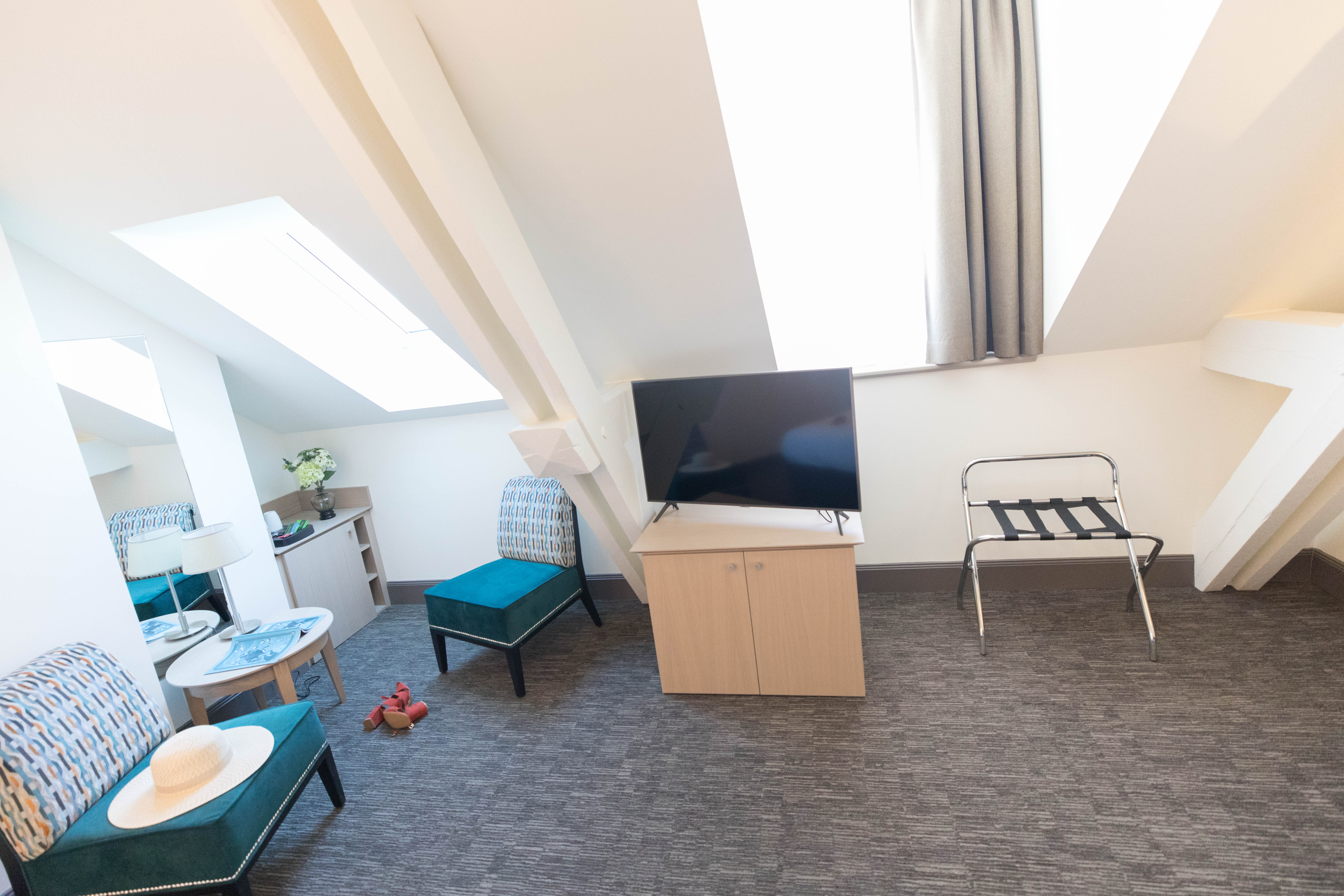 Double or Twin Standard