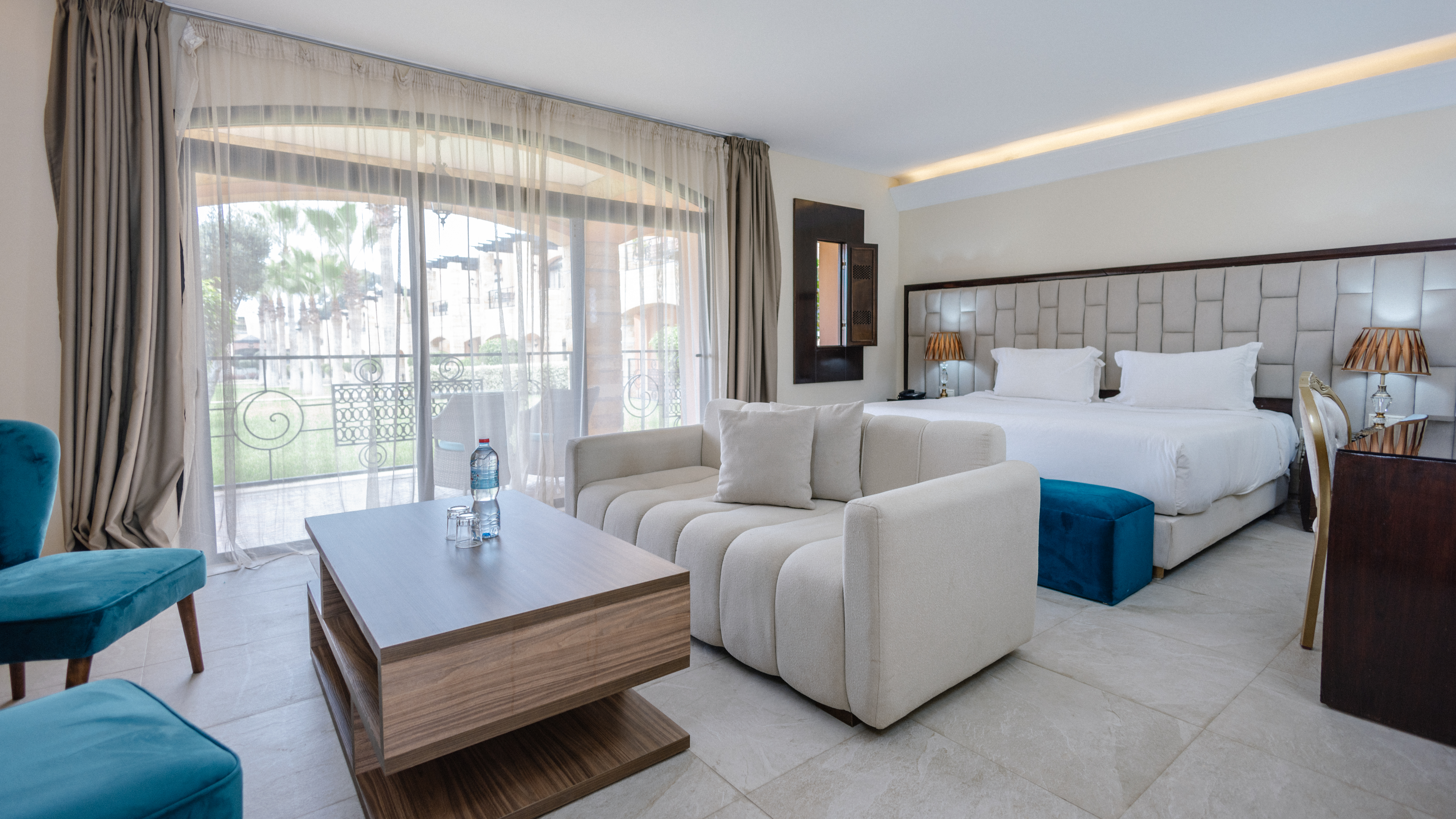 Suite Deluxe King Bed