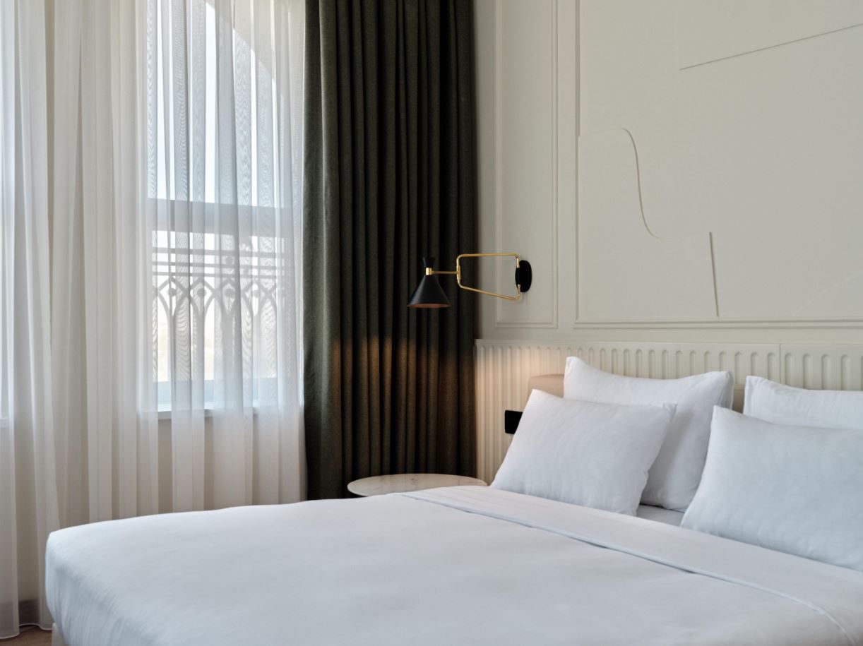 Double Accessible King Size Bed