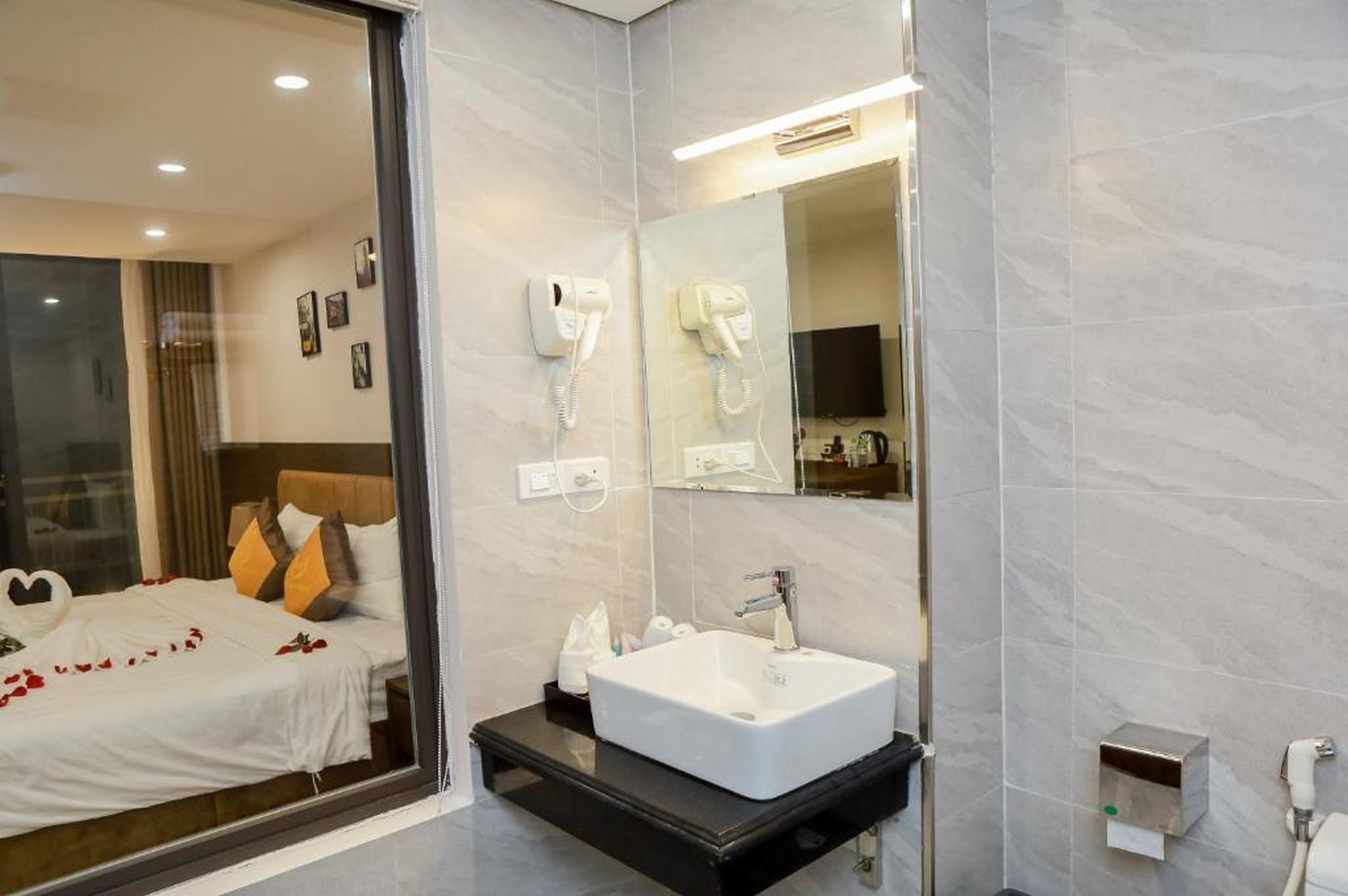 Double Deluxe One Bedroom