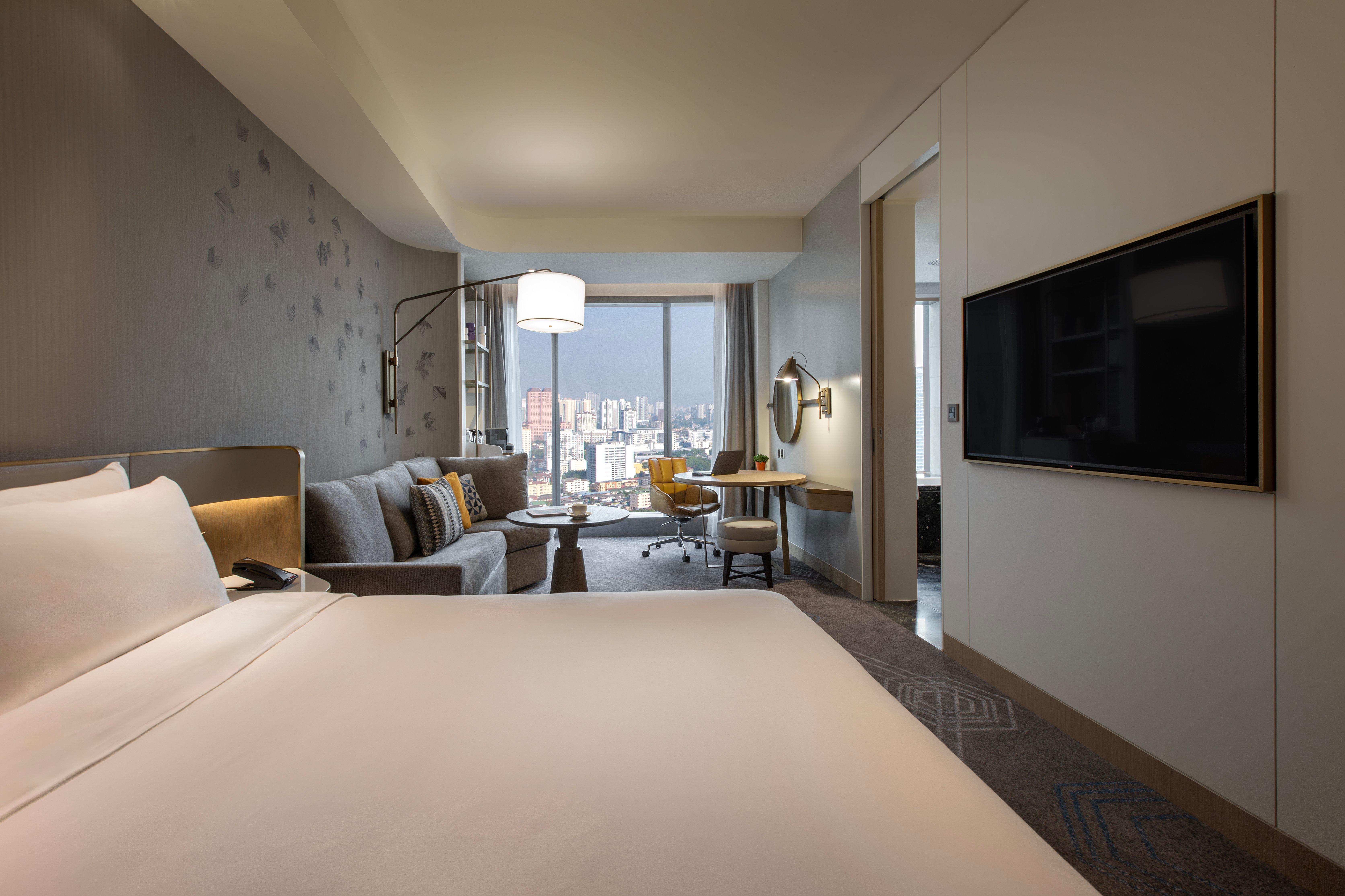 Junior Suite King Size Bed