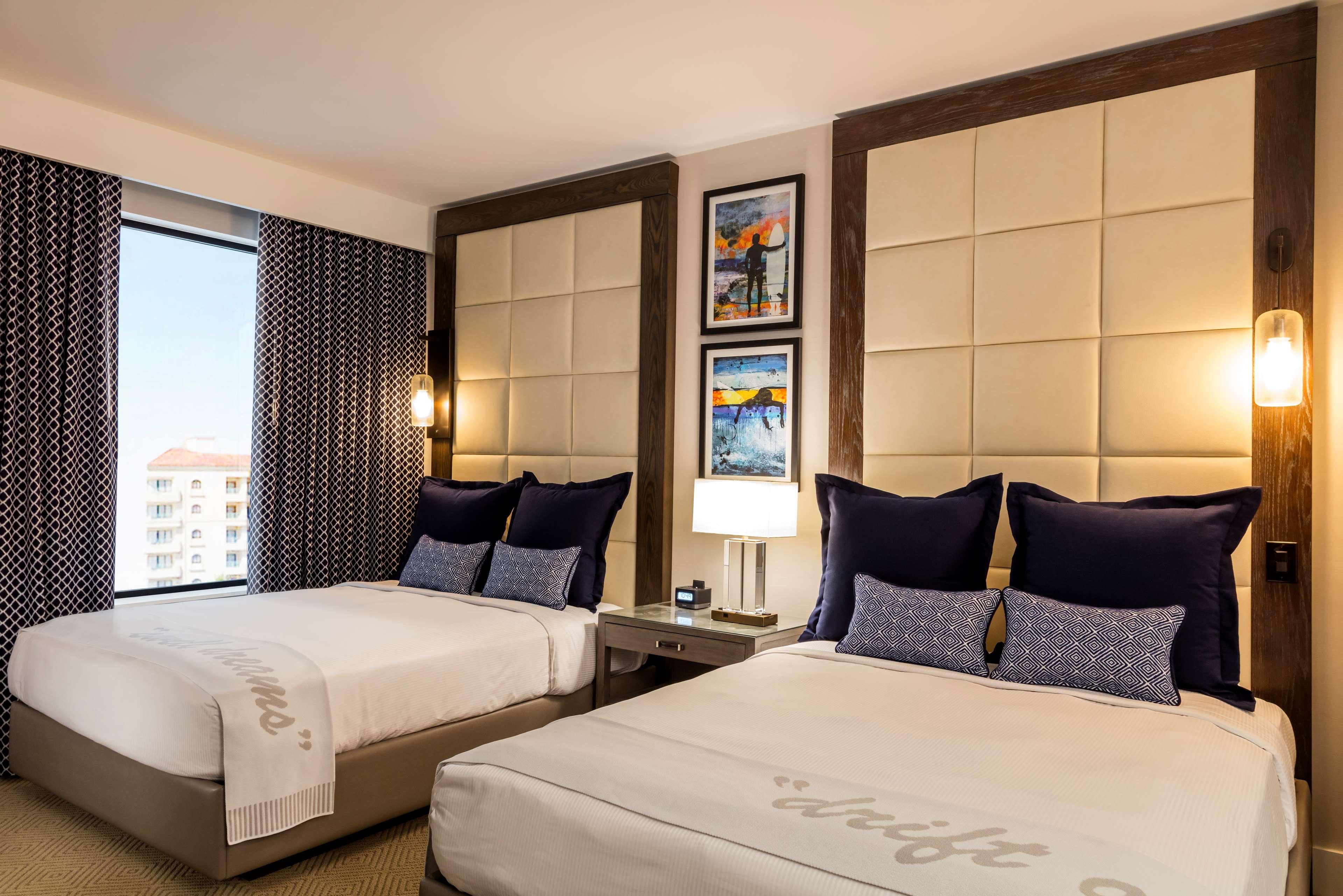 Suite Two Queen Beds One Bedroom