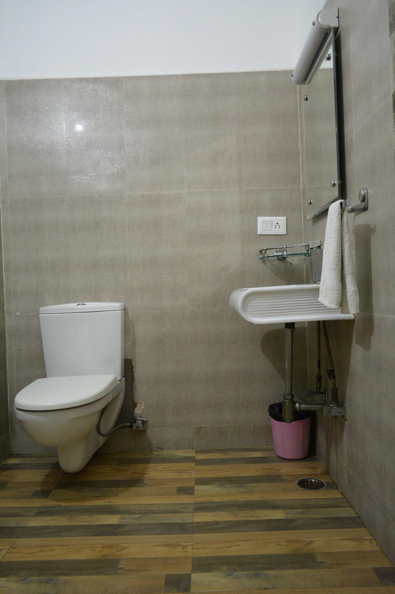 Double Deluxe King Bed