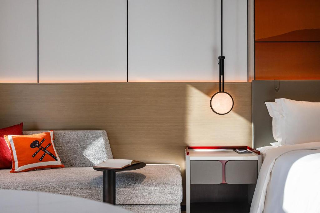 Double Executive King Bed