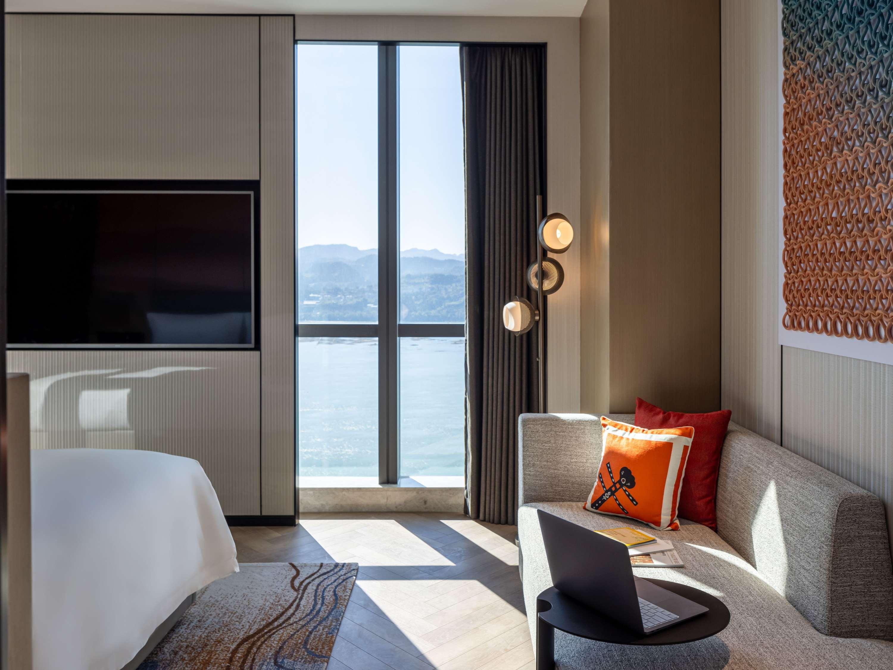 Double Superior King Bed