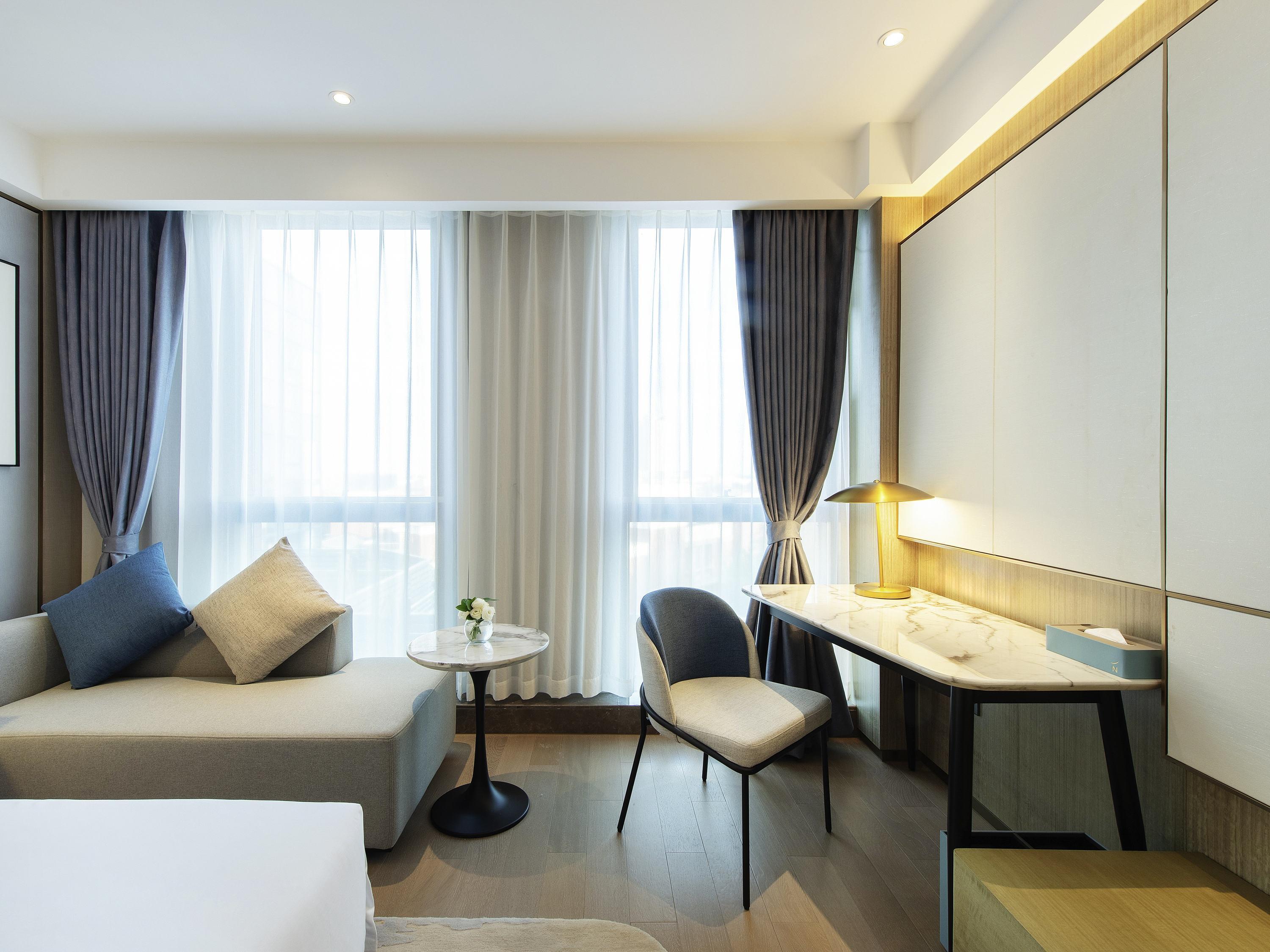 Double Superior King Bed